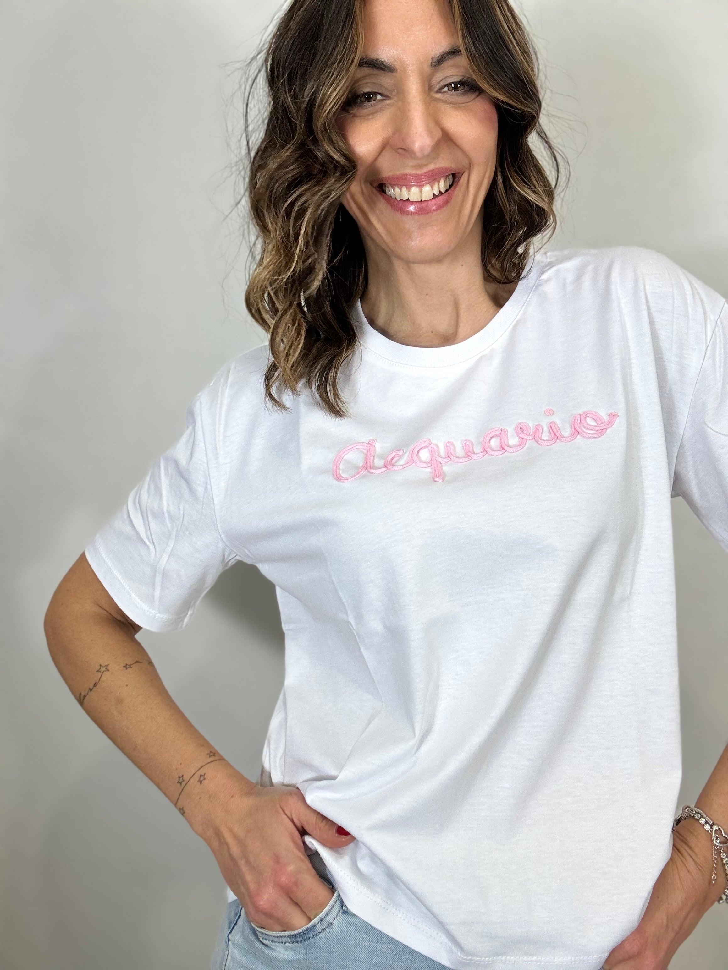 La T shirt LUMINA coi segni zodiacali