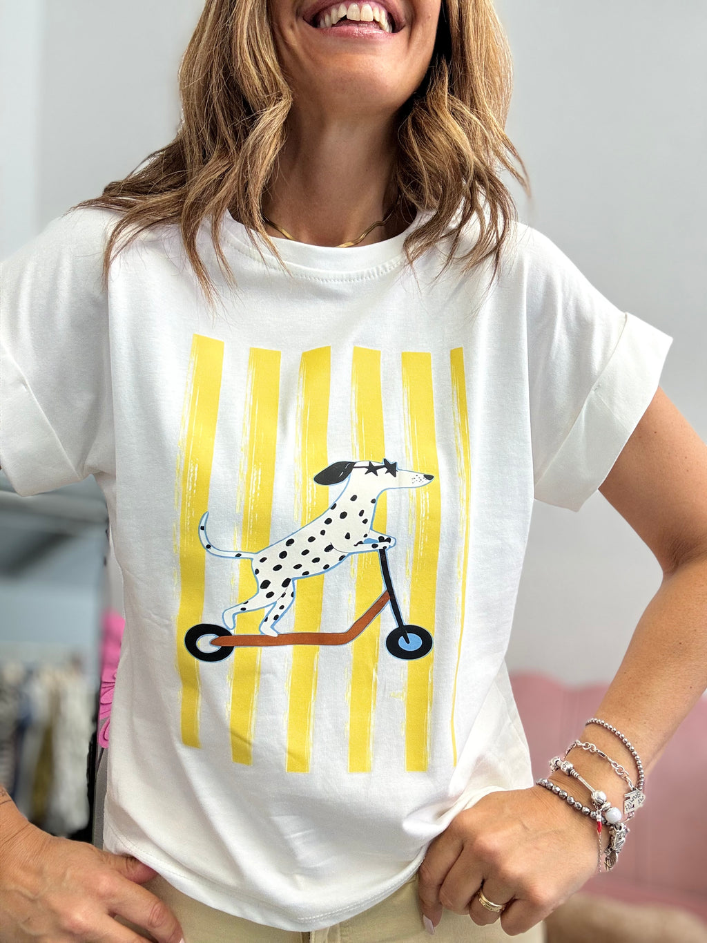 T-shirt codice a barre e monopattino