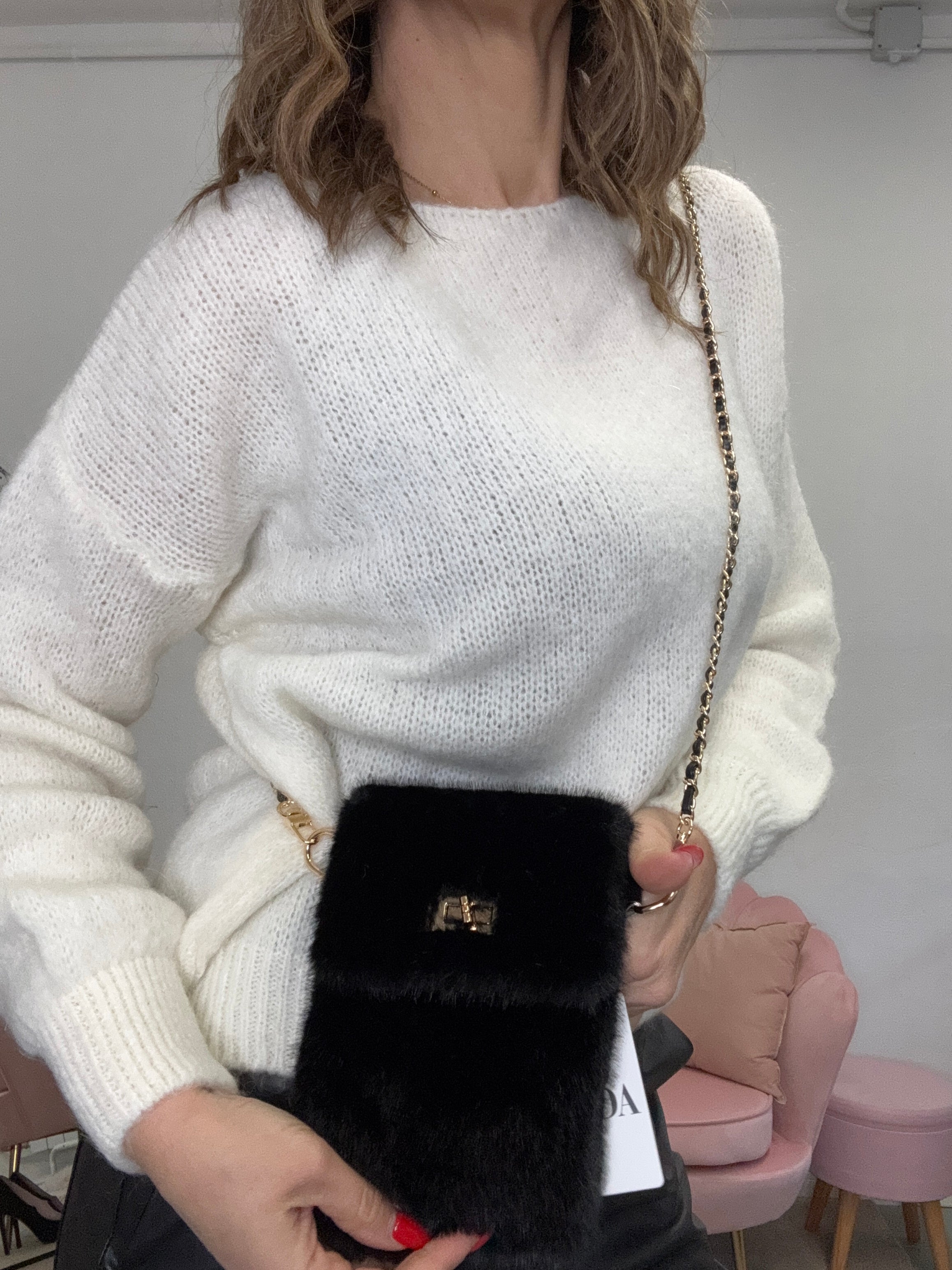 La tracolla eco visone che si regola