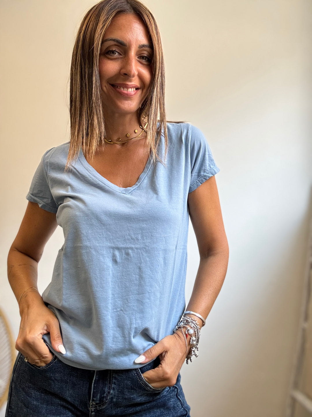 La t-shirt scollo a V