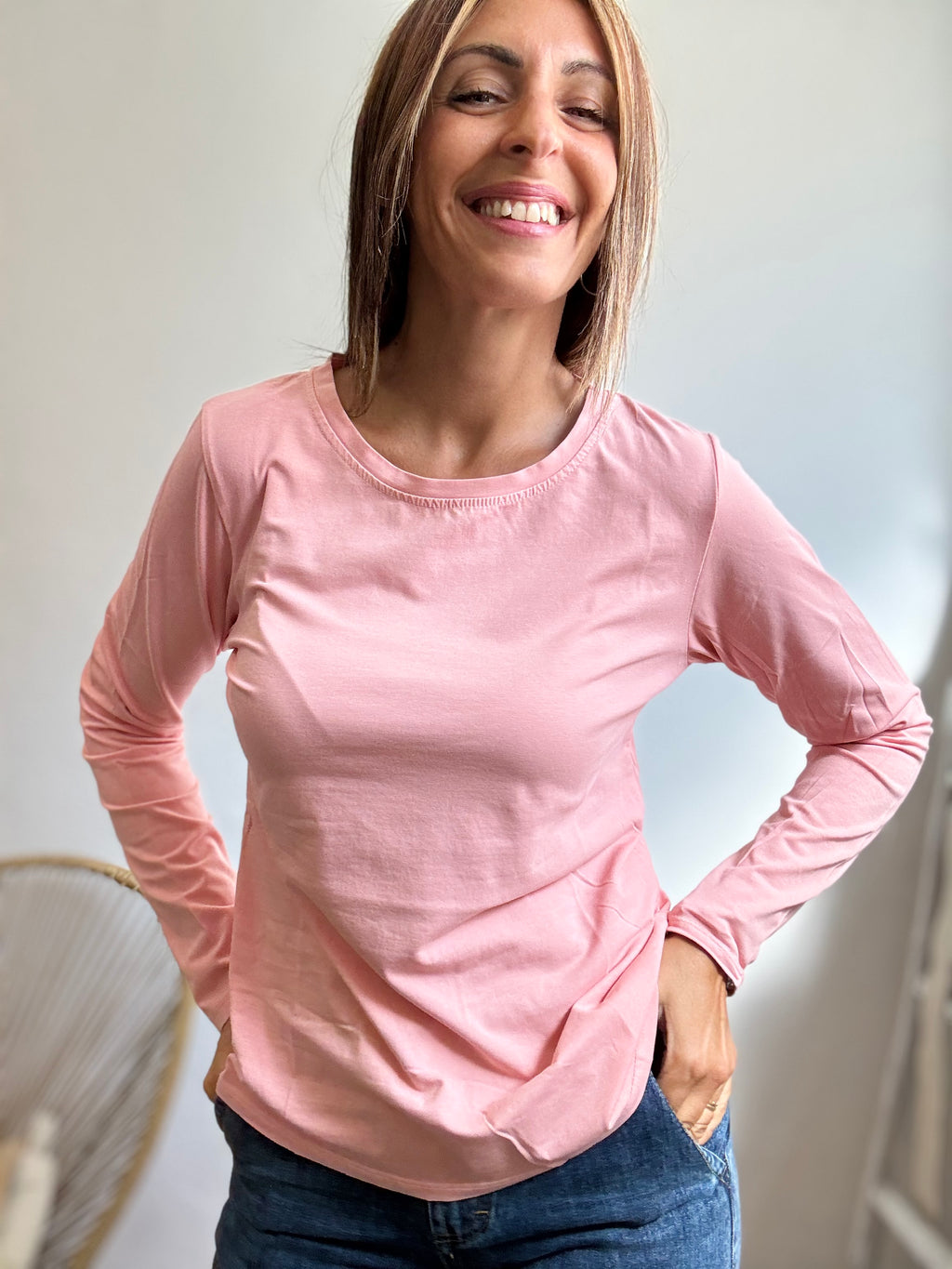 La t-shirt girocollo manica lunga