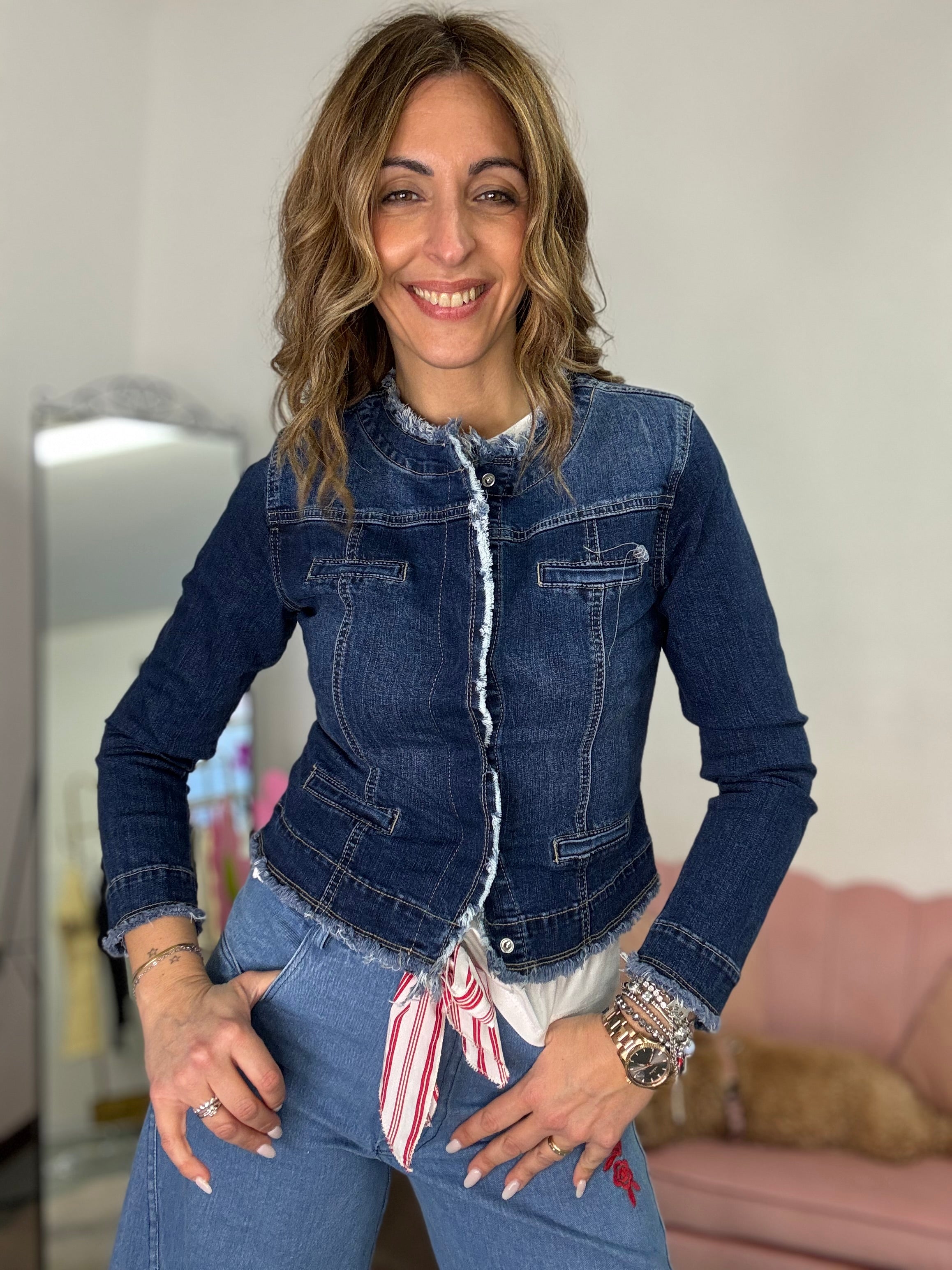 Giubbino in jeans con le frangette