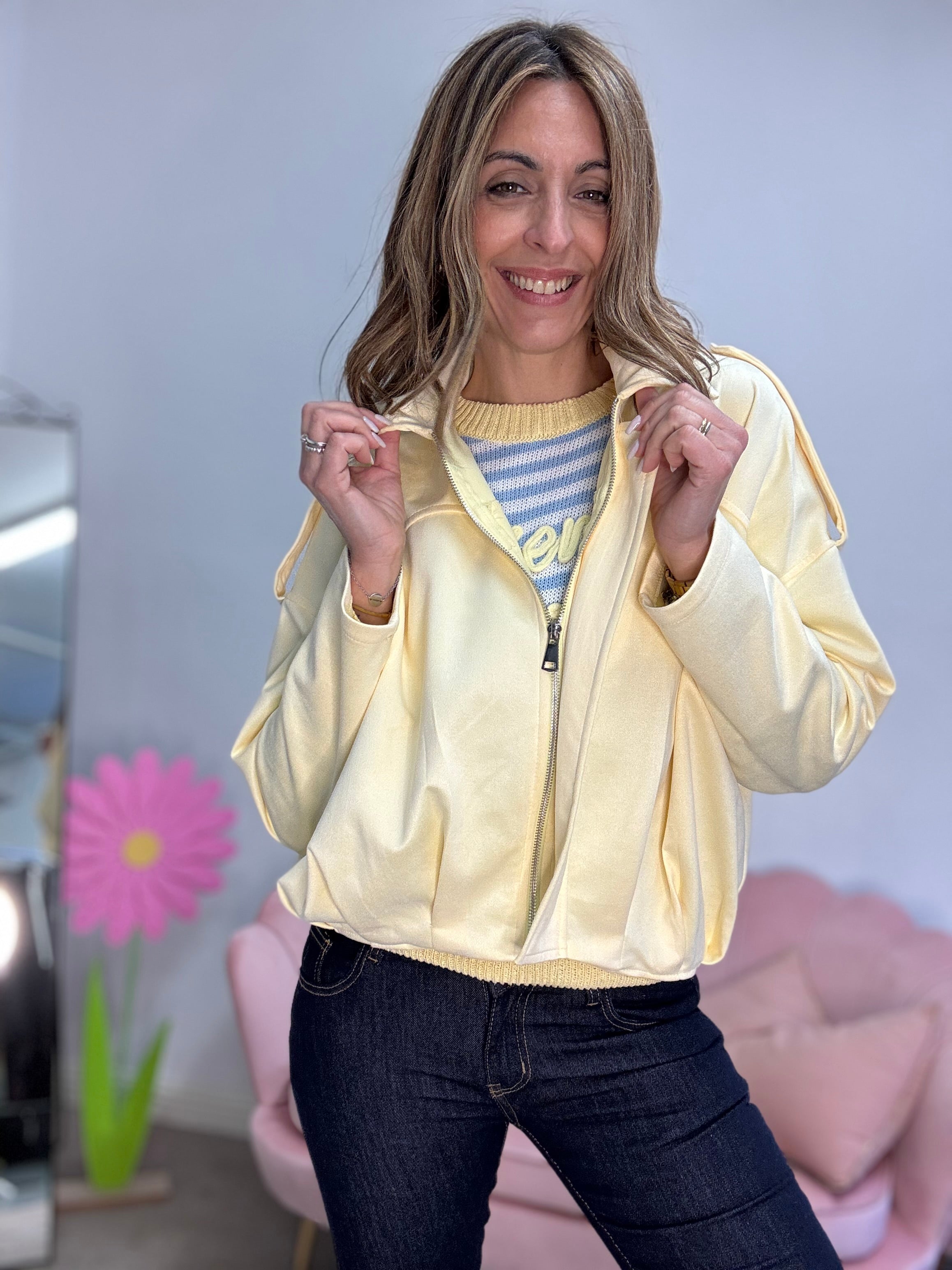 Il giubbino alcantara con la zip