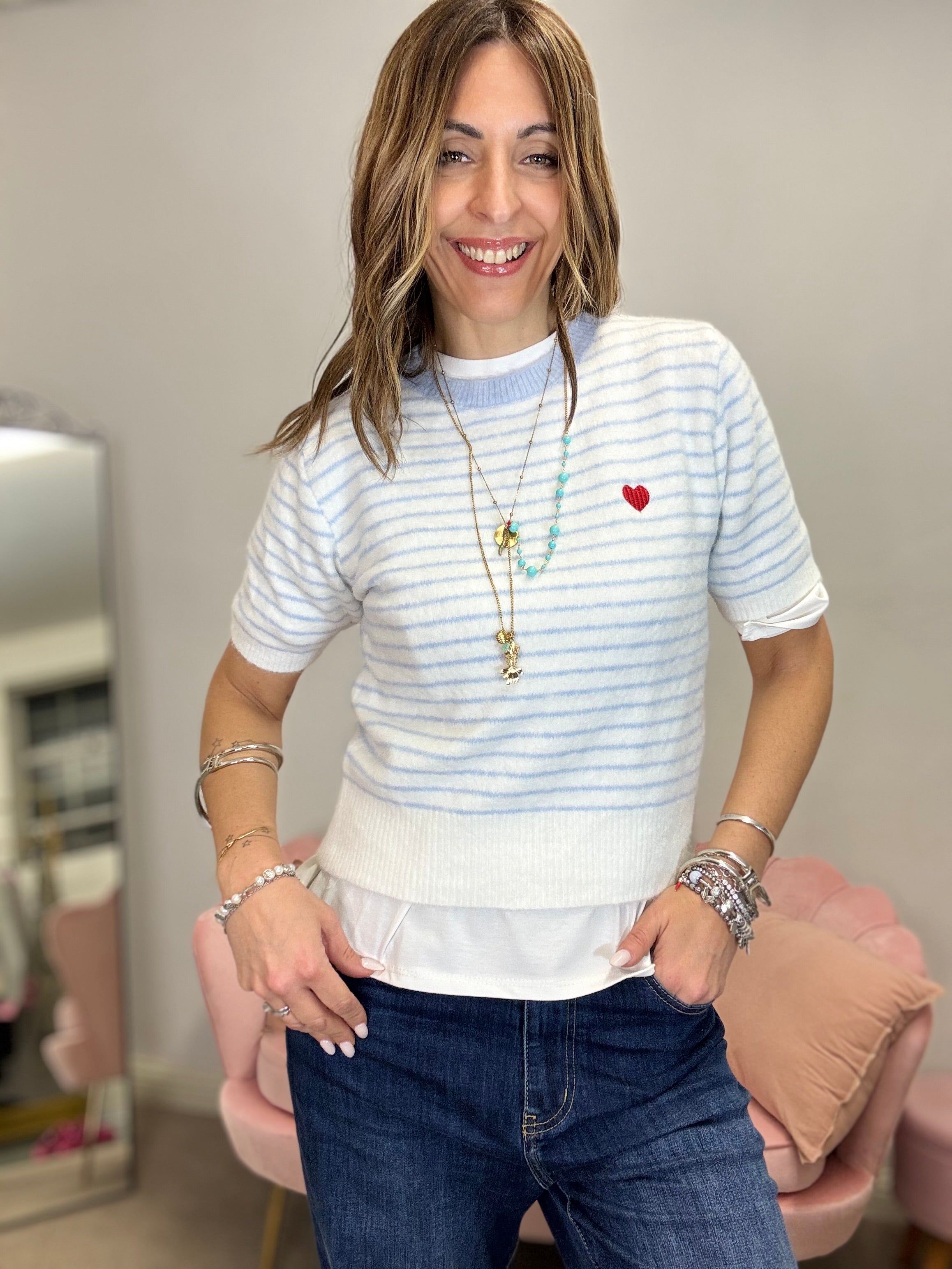 Il pull cuoricino e righine pastello