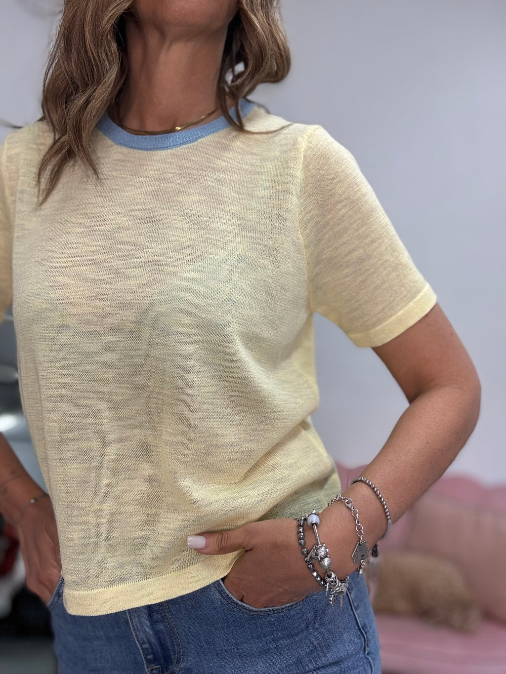 Il pull leggerissimo manica corta