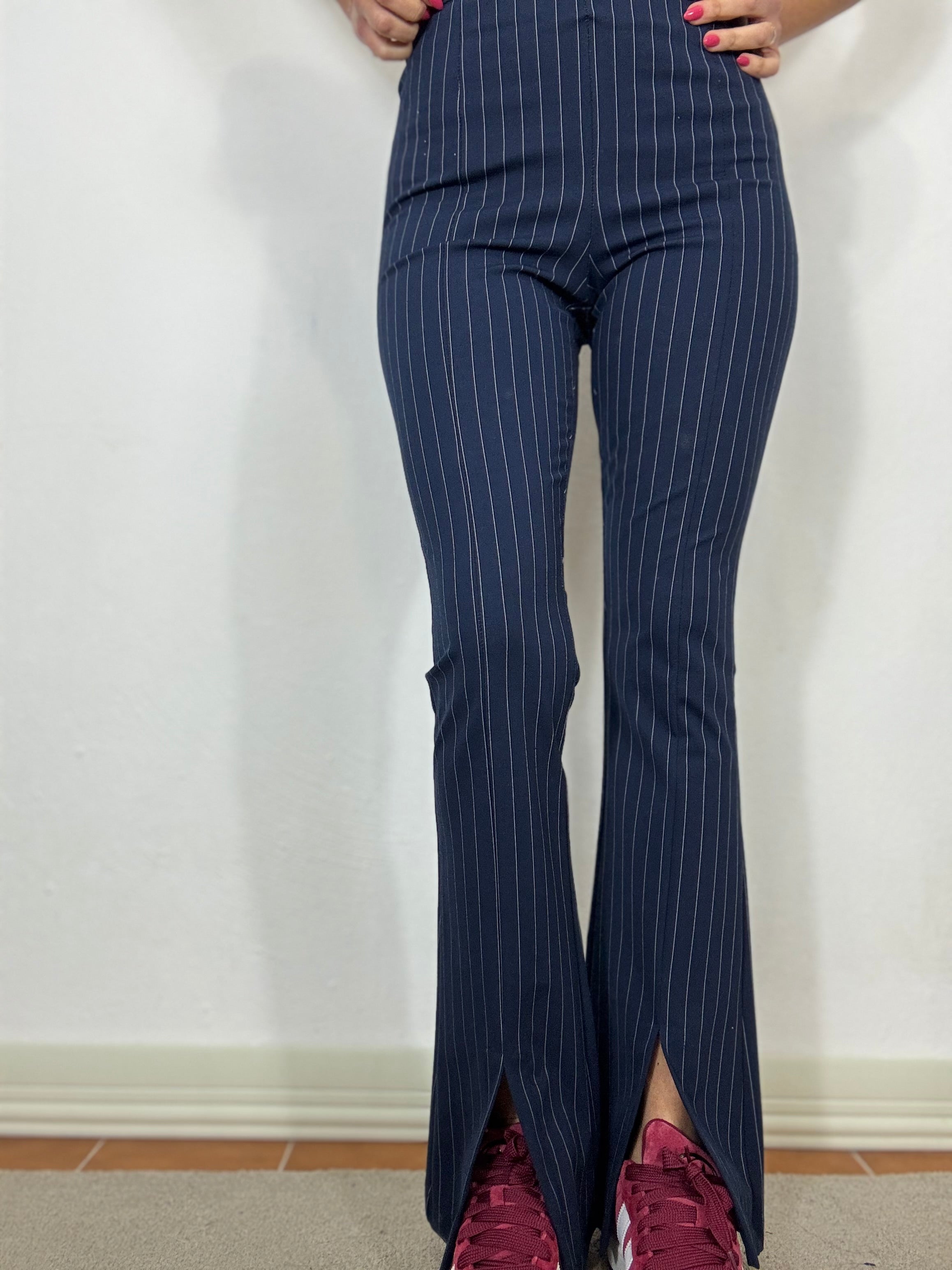 Il pantalone di viscosa gessato