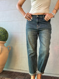 Il jeans boy-friend con l’elastico posteriore
