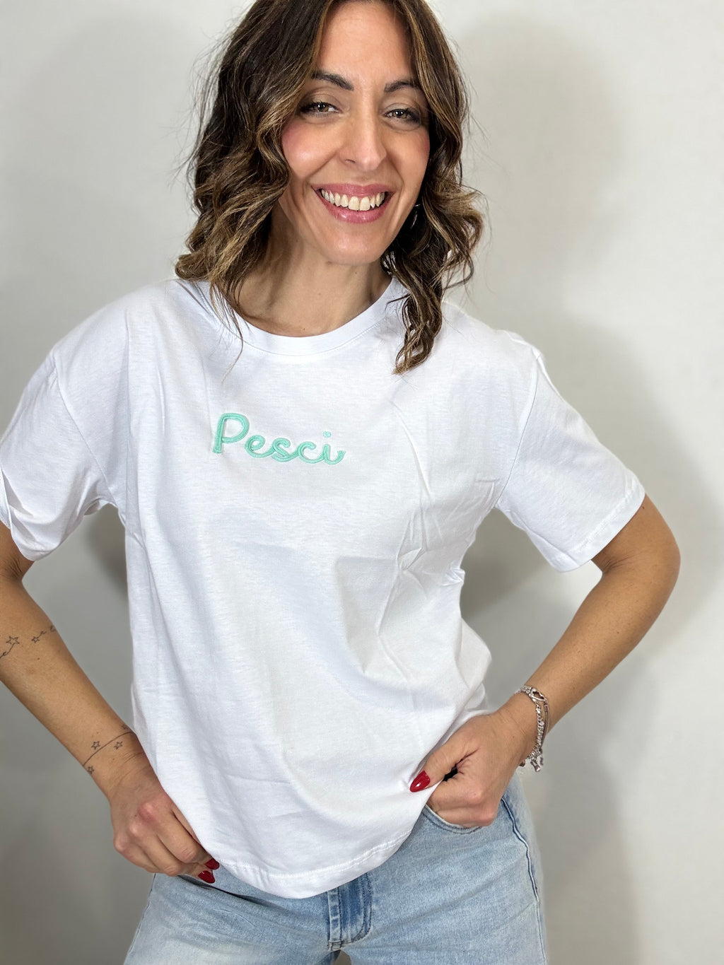 La T shirt LUMINA coi segni zodiacali