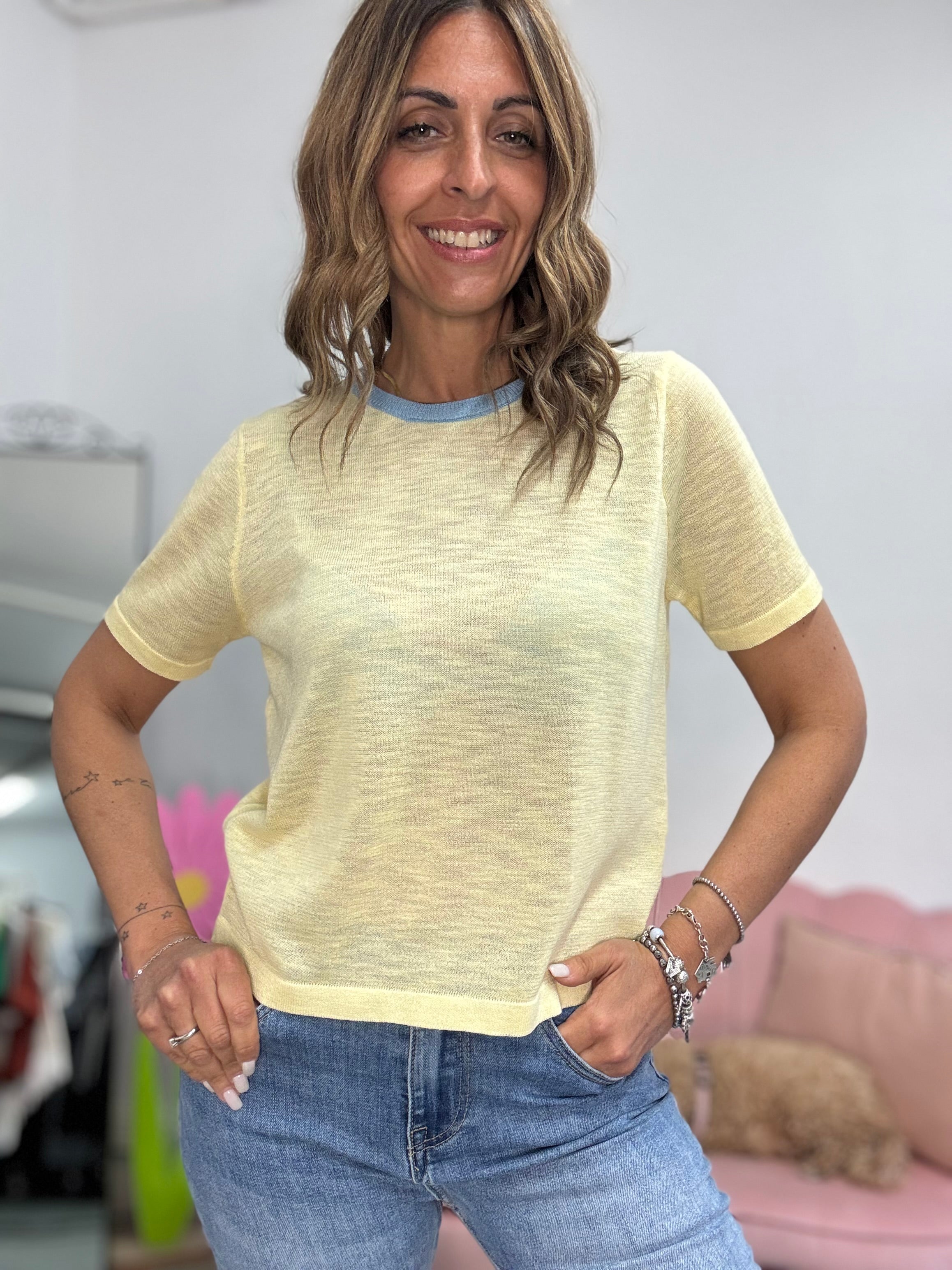 Il pull leggerissimo manica corta