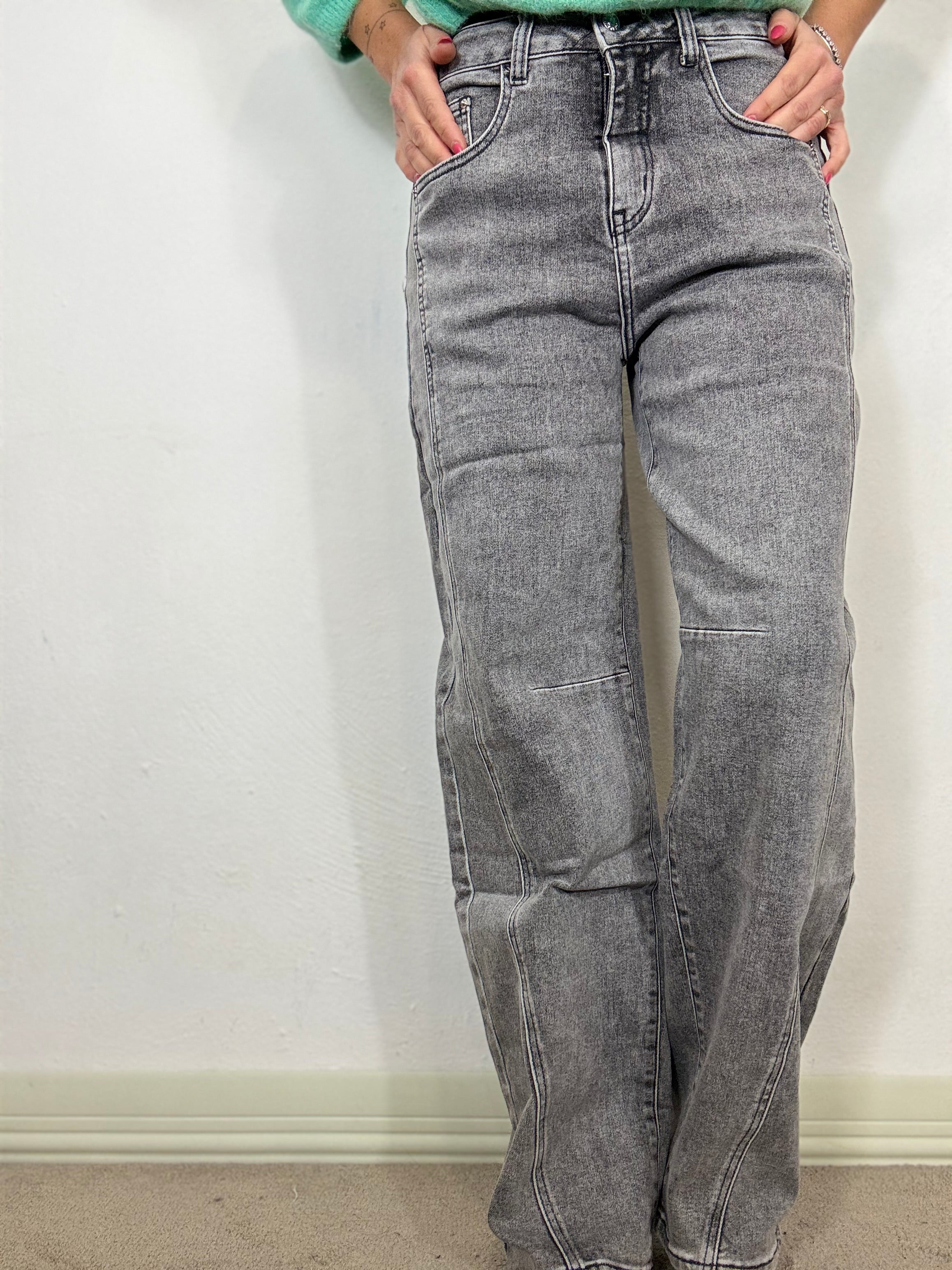 Il jeans egg elasticizzato