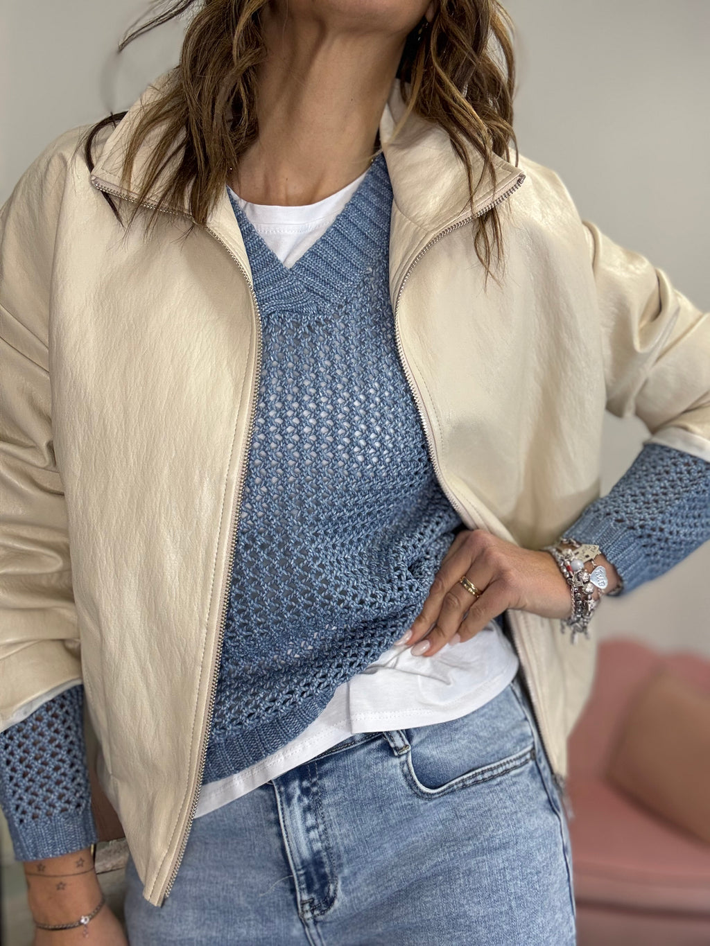 La giacca in ecopelle