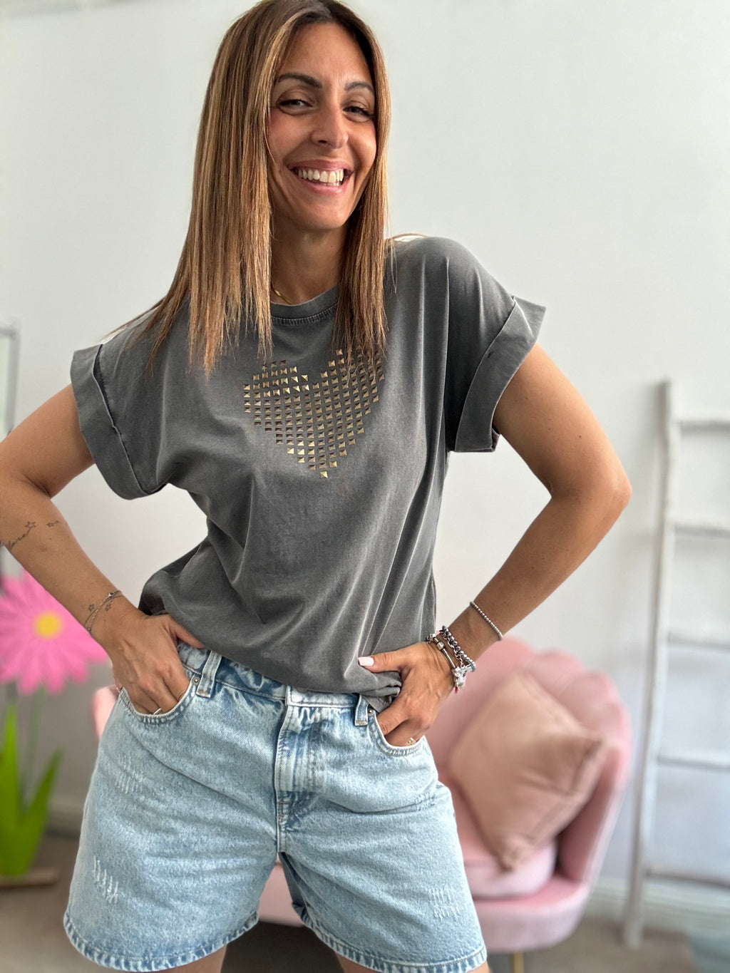 T-shirt cuore di ghisa