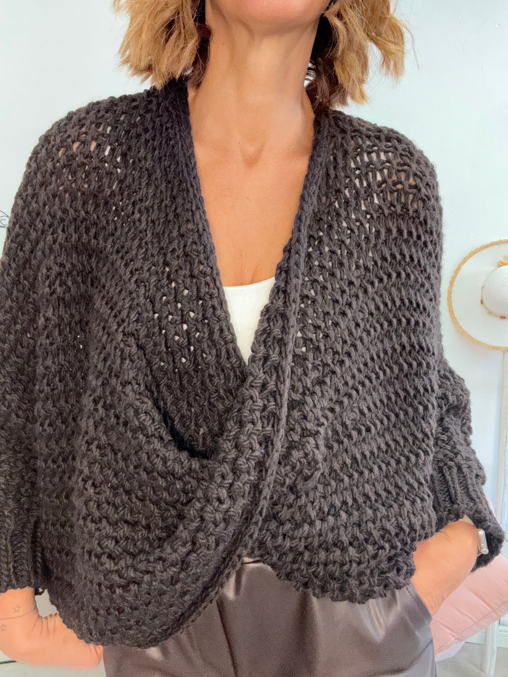 Il pull intreccio uncinetto