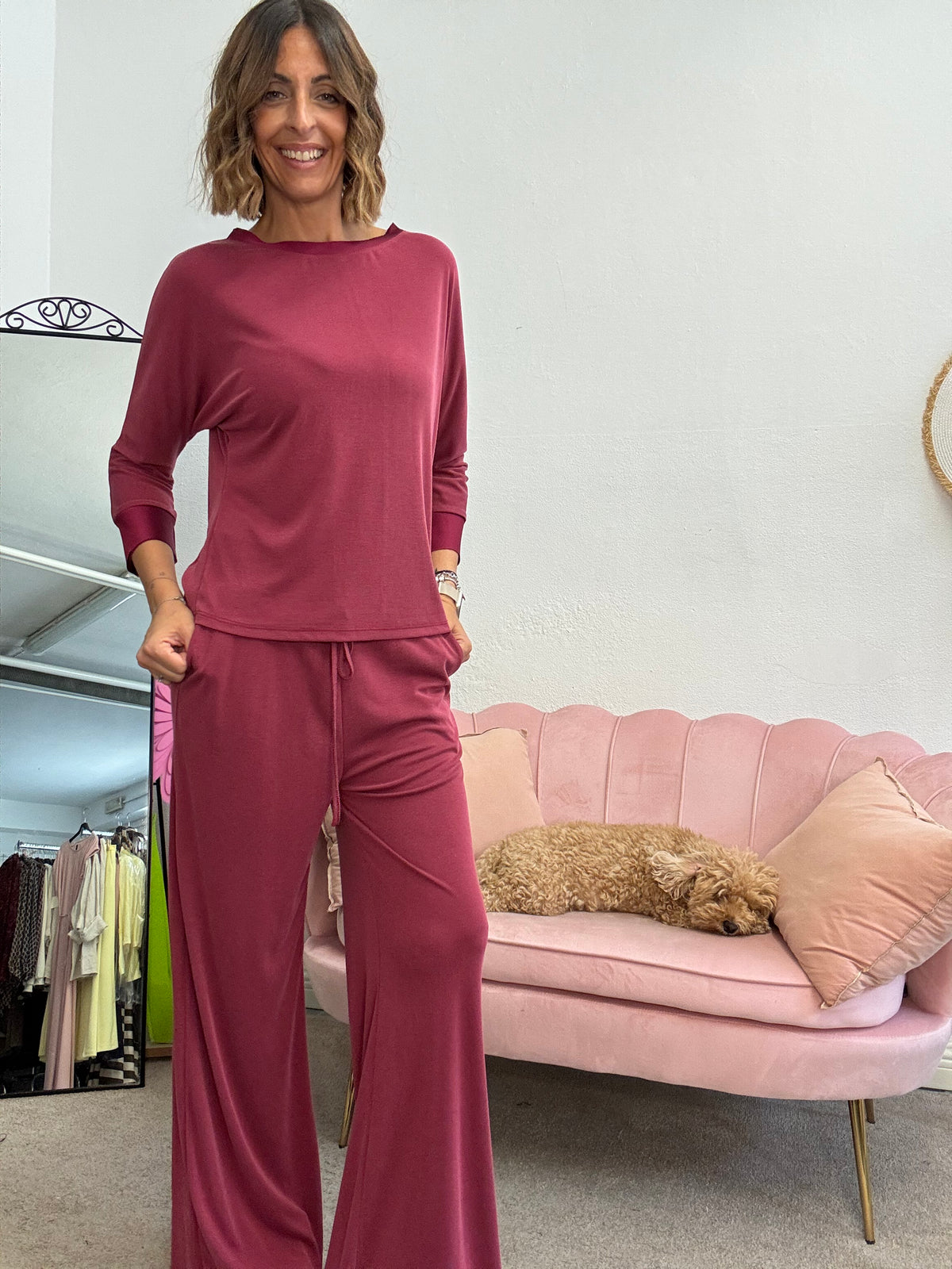 Il completo Maya con la maglia bordo raso