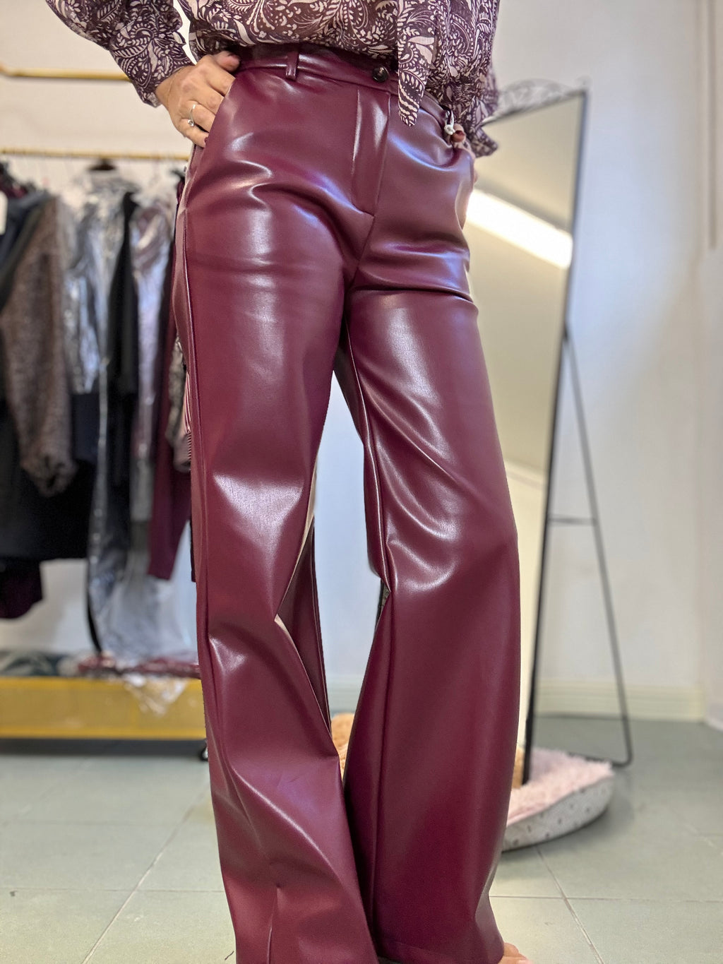 Il pantalone ecopelle Oliver