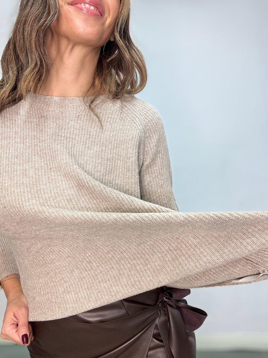 Il pull morbidone a costine girocollo