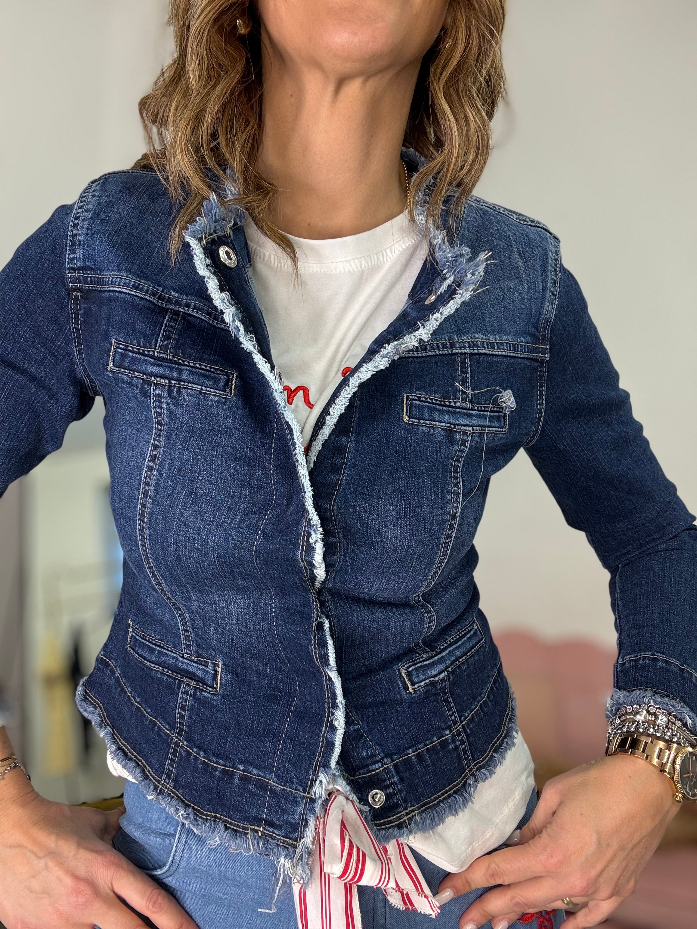 Giubbino in jeans con le frangette