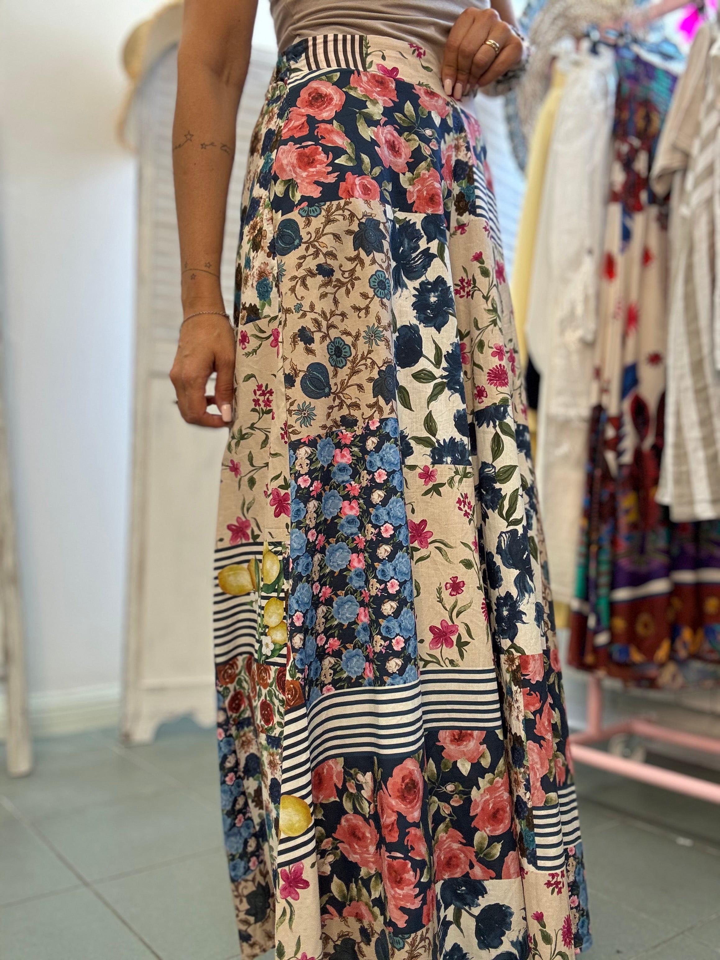 Il pantalone gonnellone fiorato