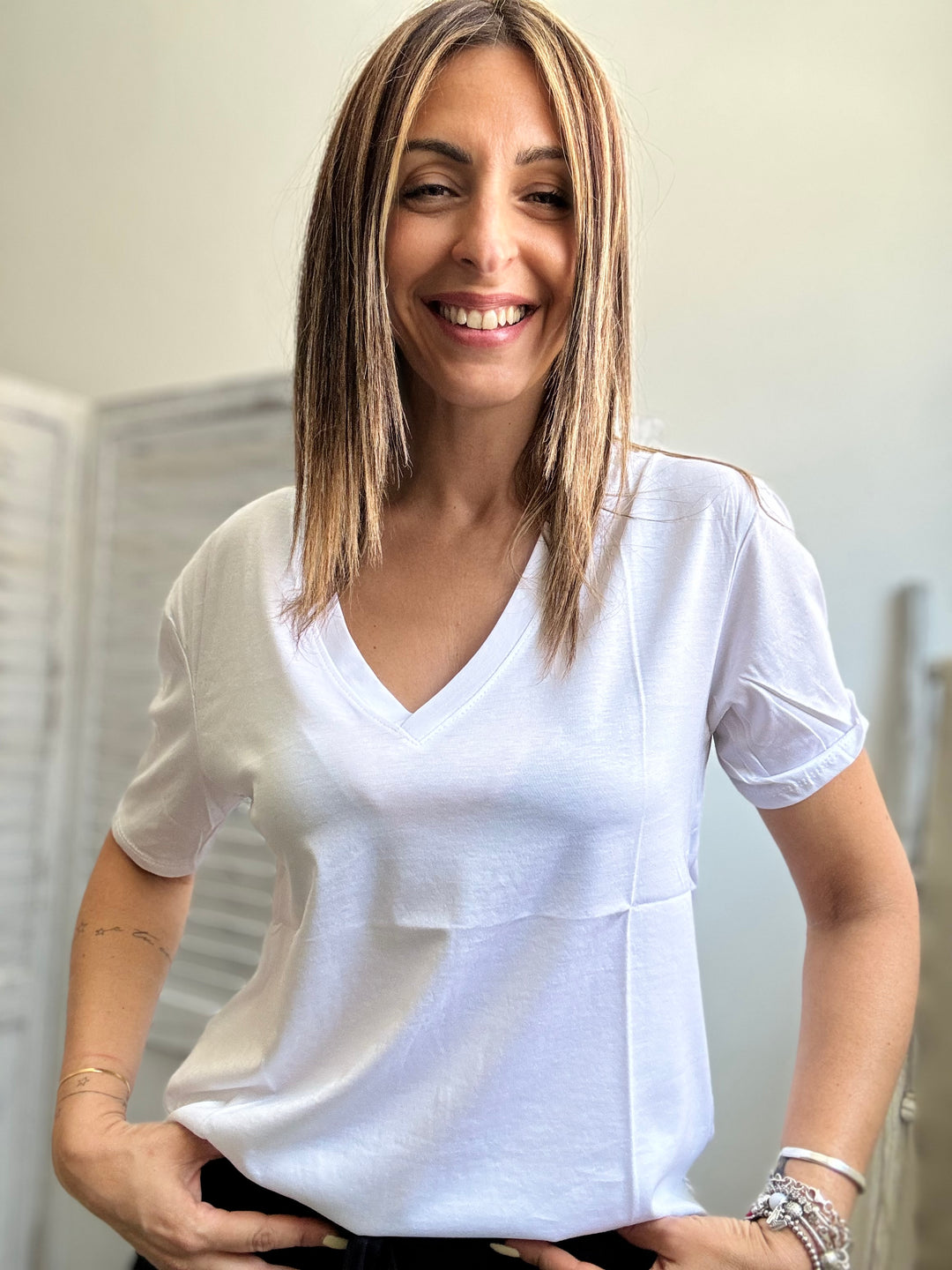 La t-shirt scollo a V