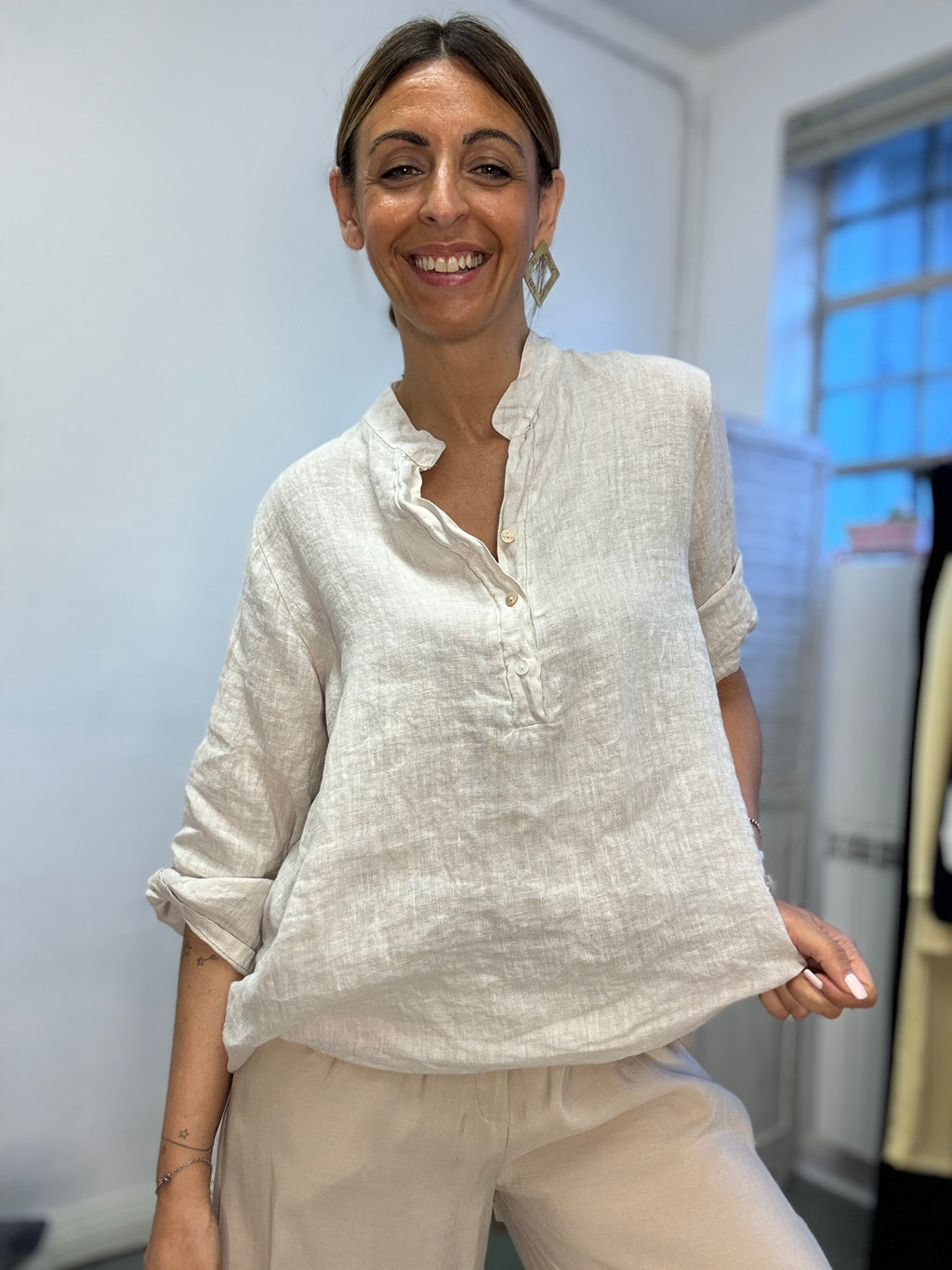 La camicia polo in lino