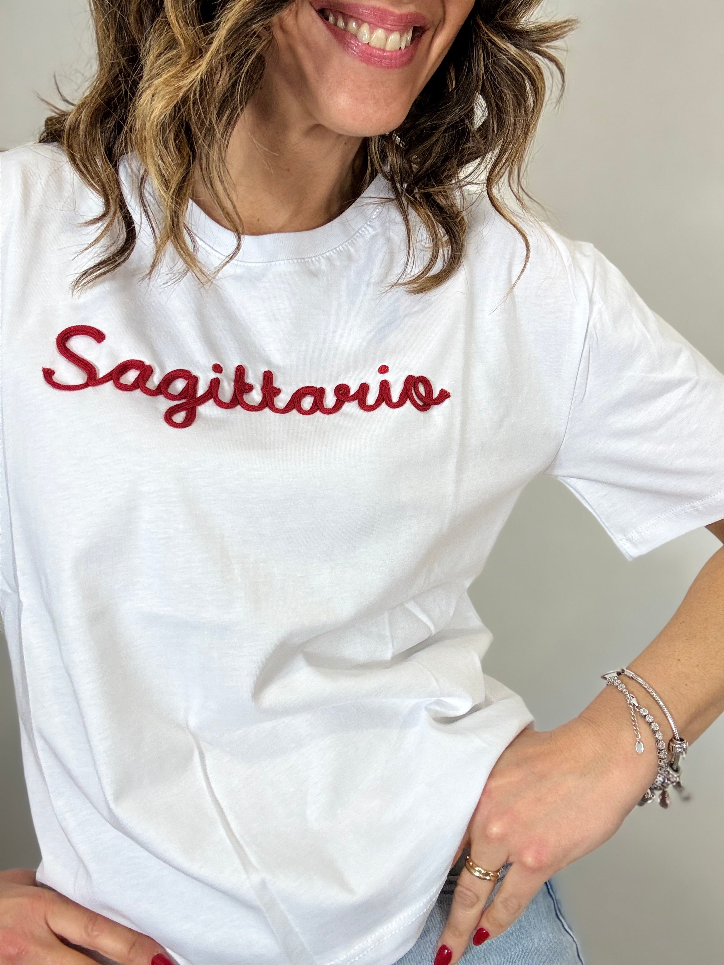 La T shirt LUMINA coi segni zodiacali
