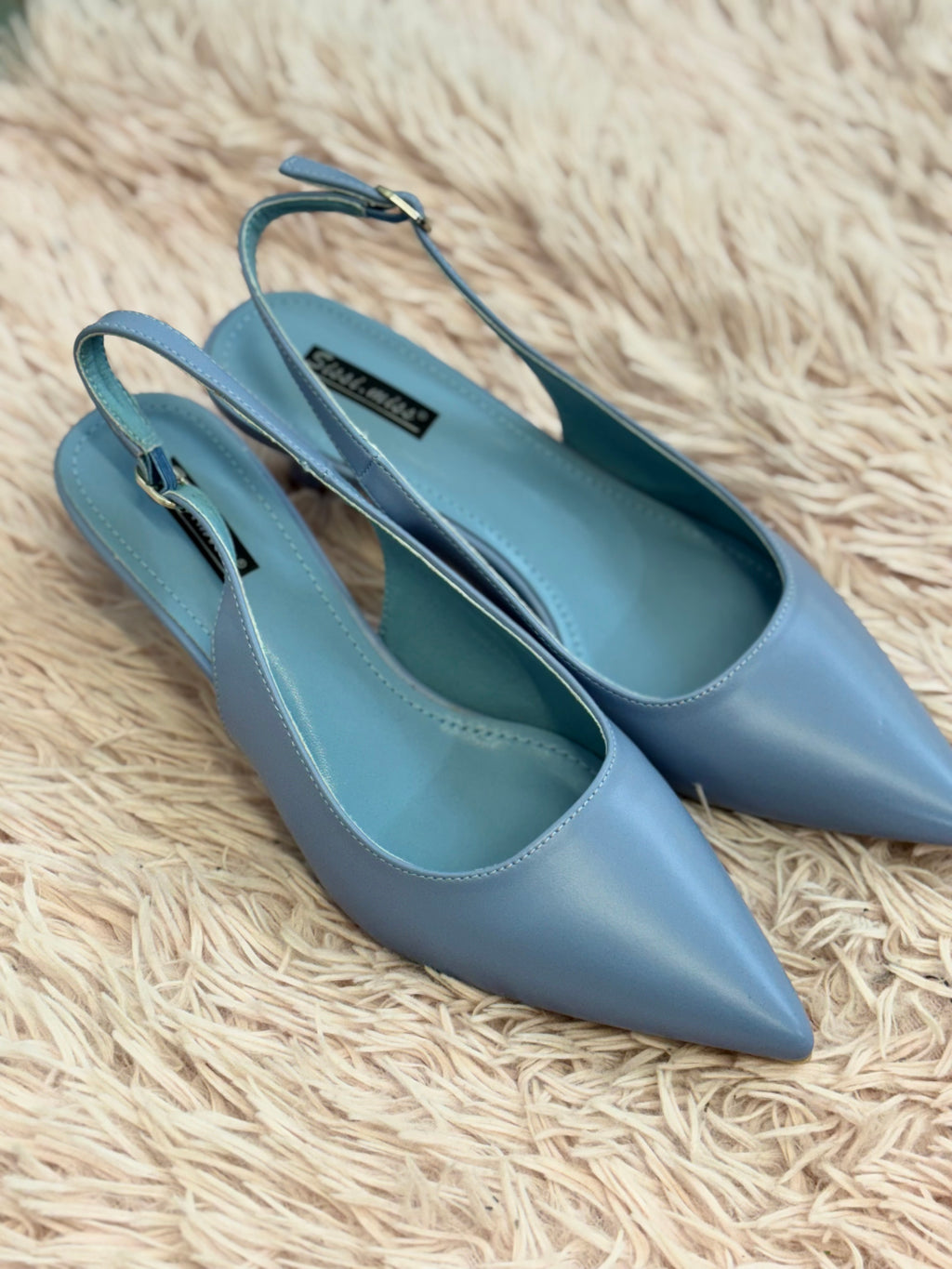 La décolleté con il tacco basso