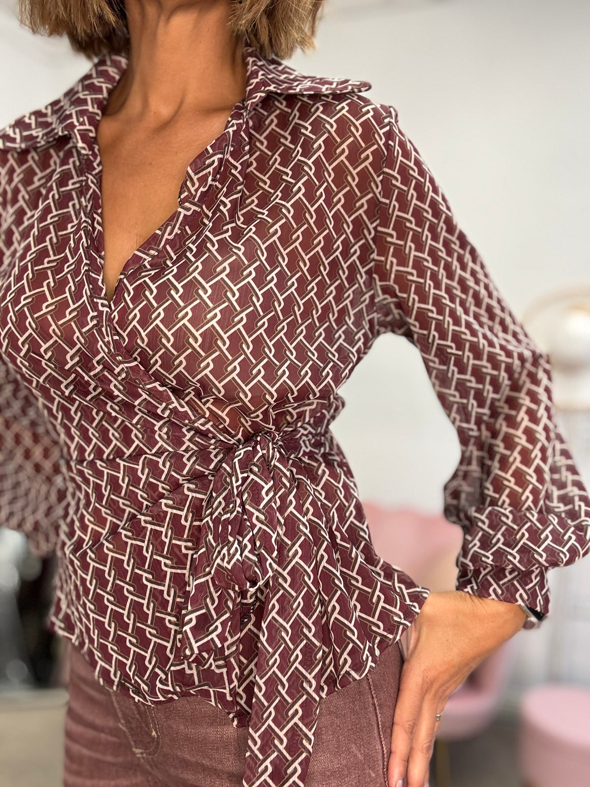 La camicia col fiocco