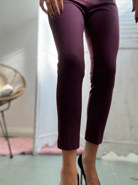 Il pantalone sigaretta punto Milano