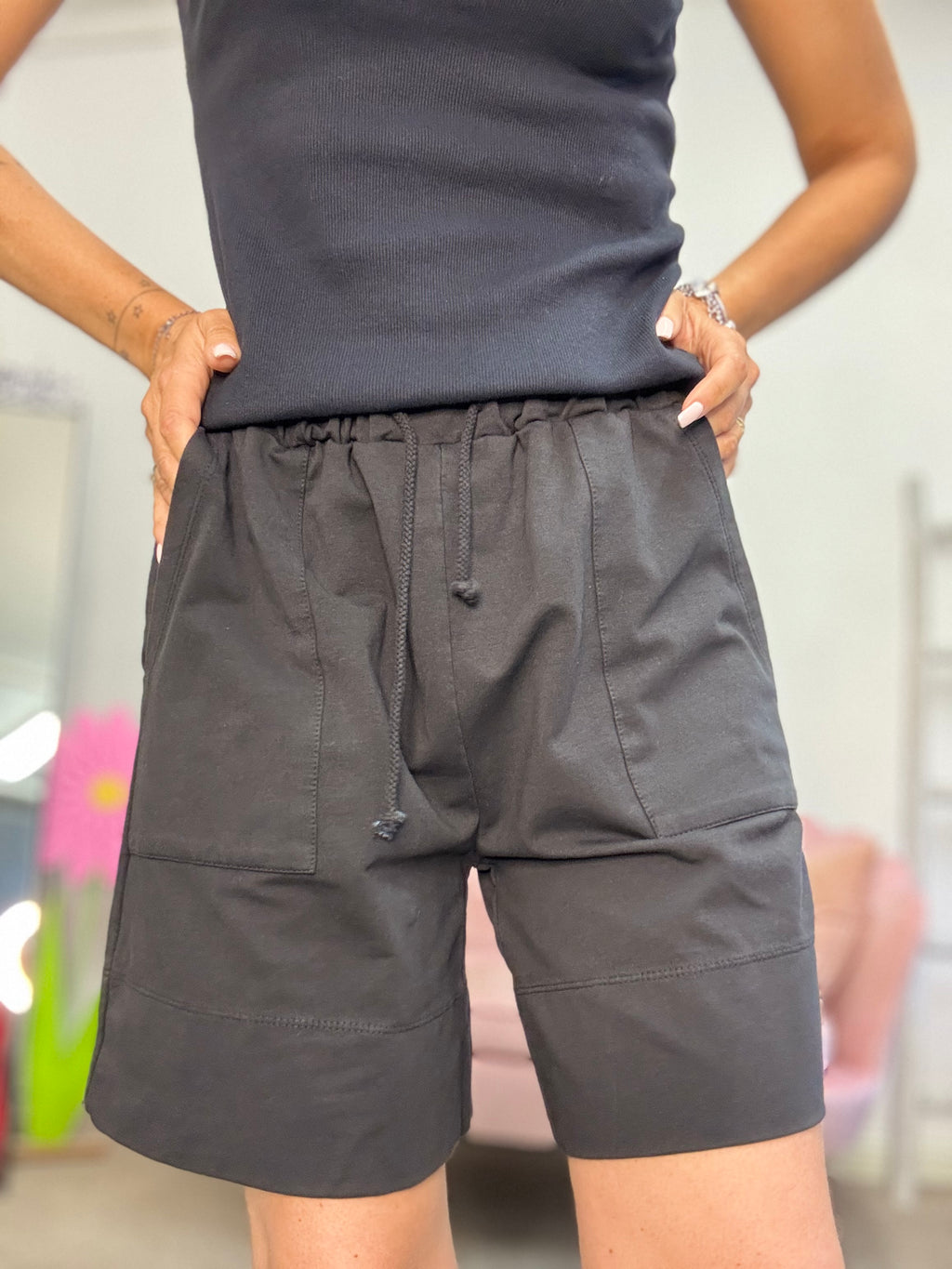 Il pantaloncino tuta