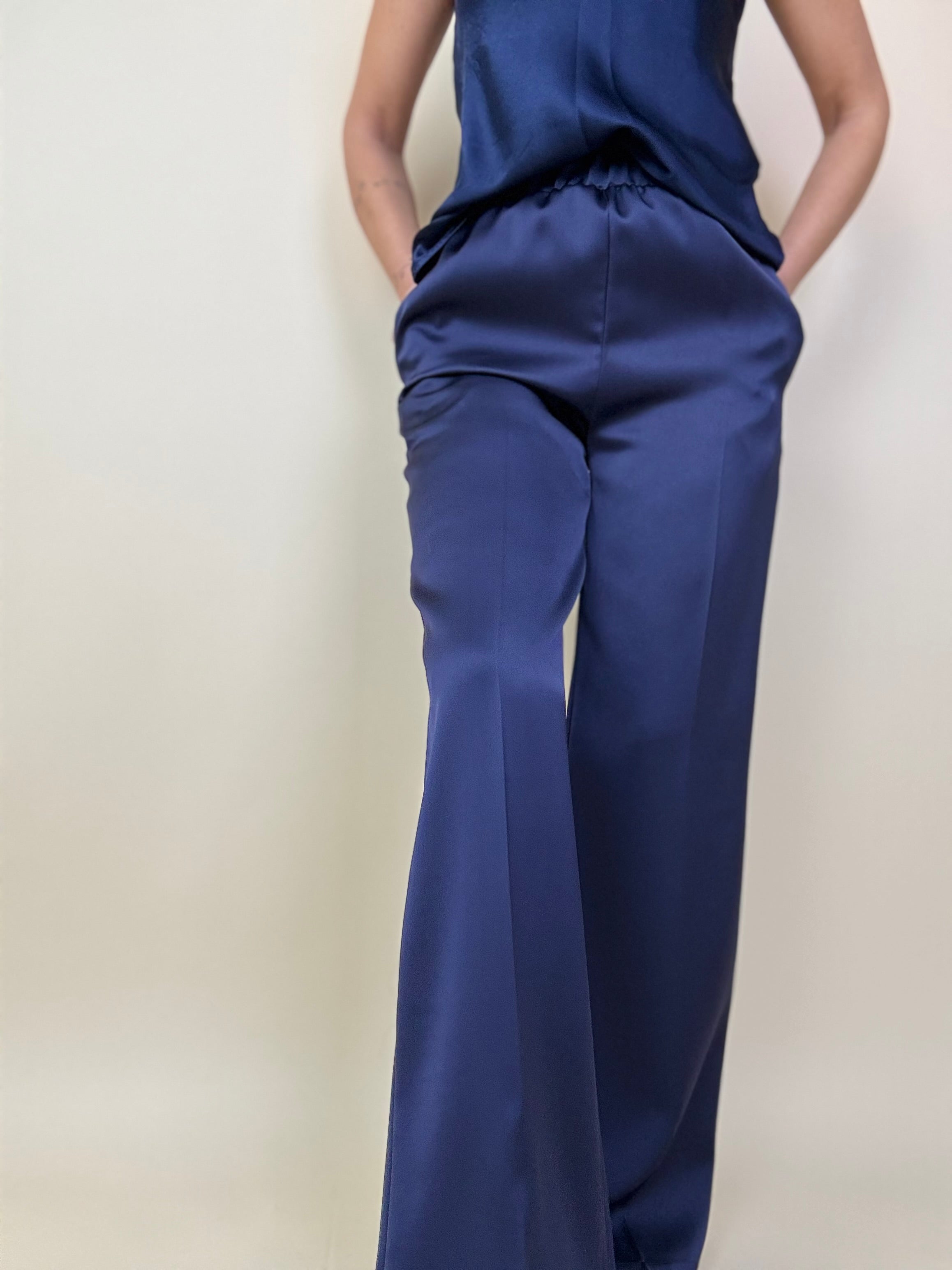 Il coordinato Delia in raso ( giacca e pantalone )