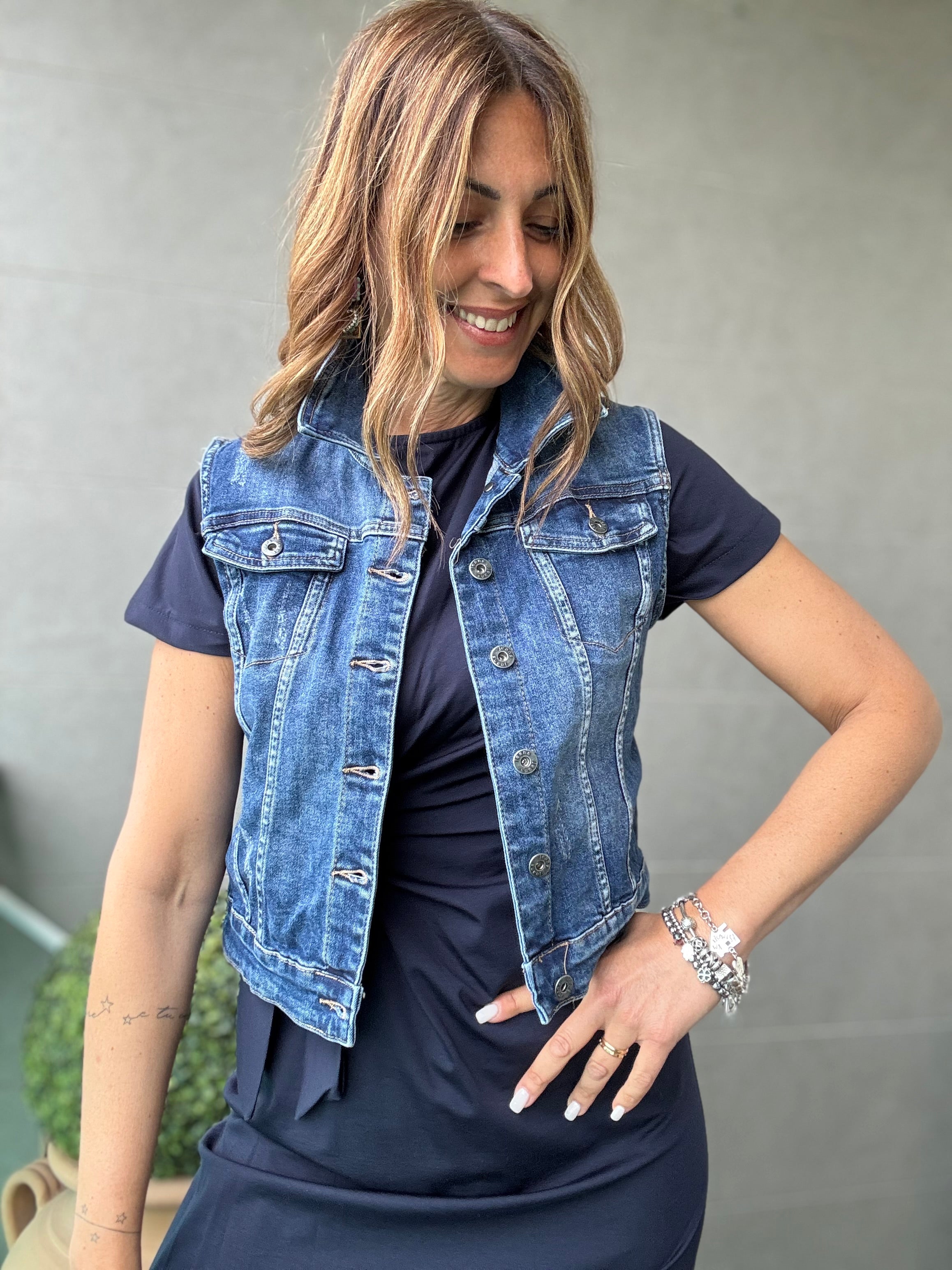 Il gilet di jeans