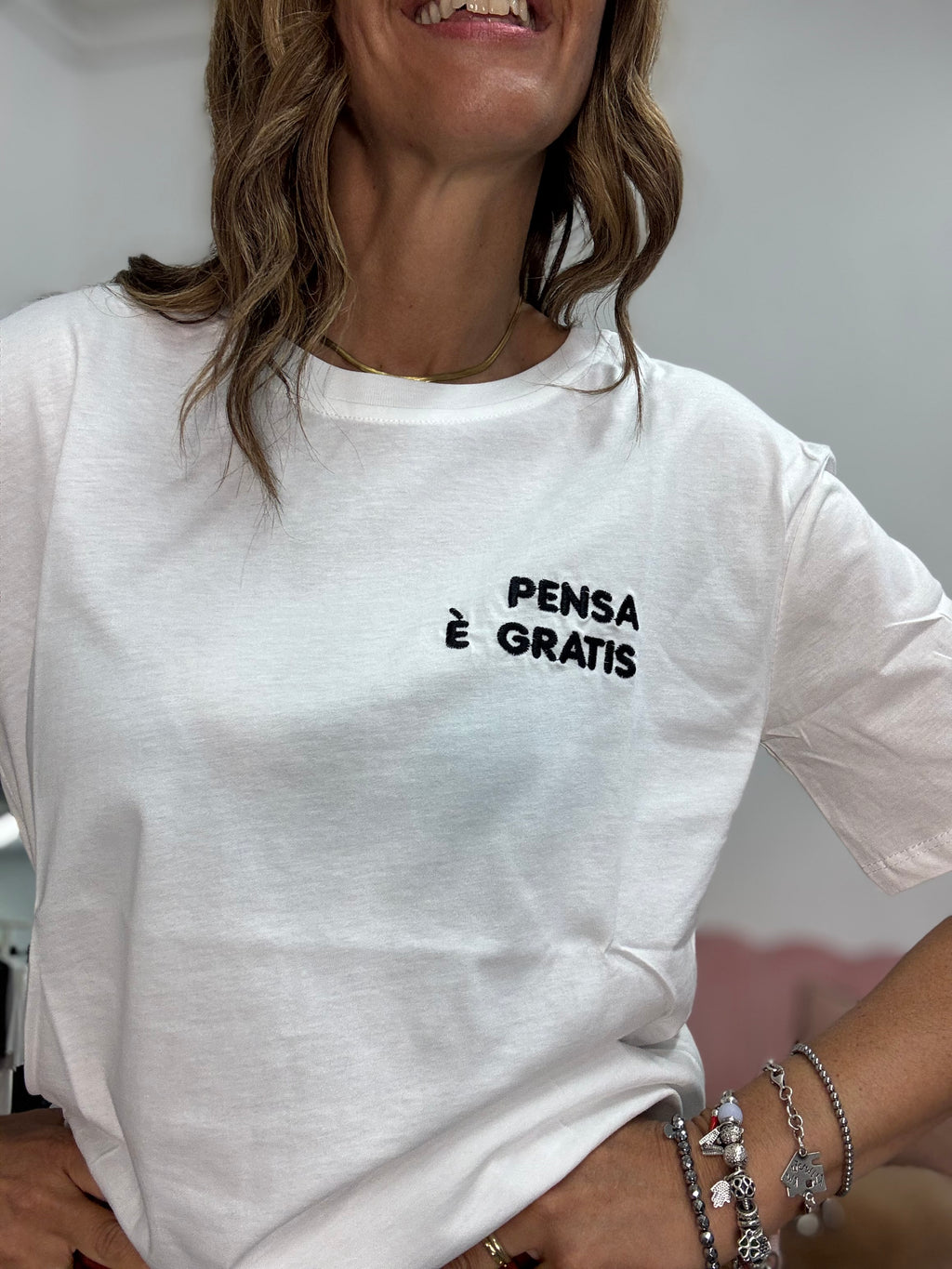 T-shirt Pensa e’ gratis