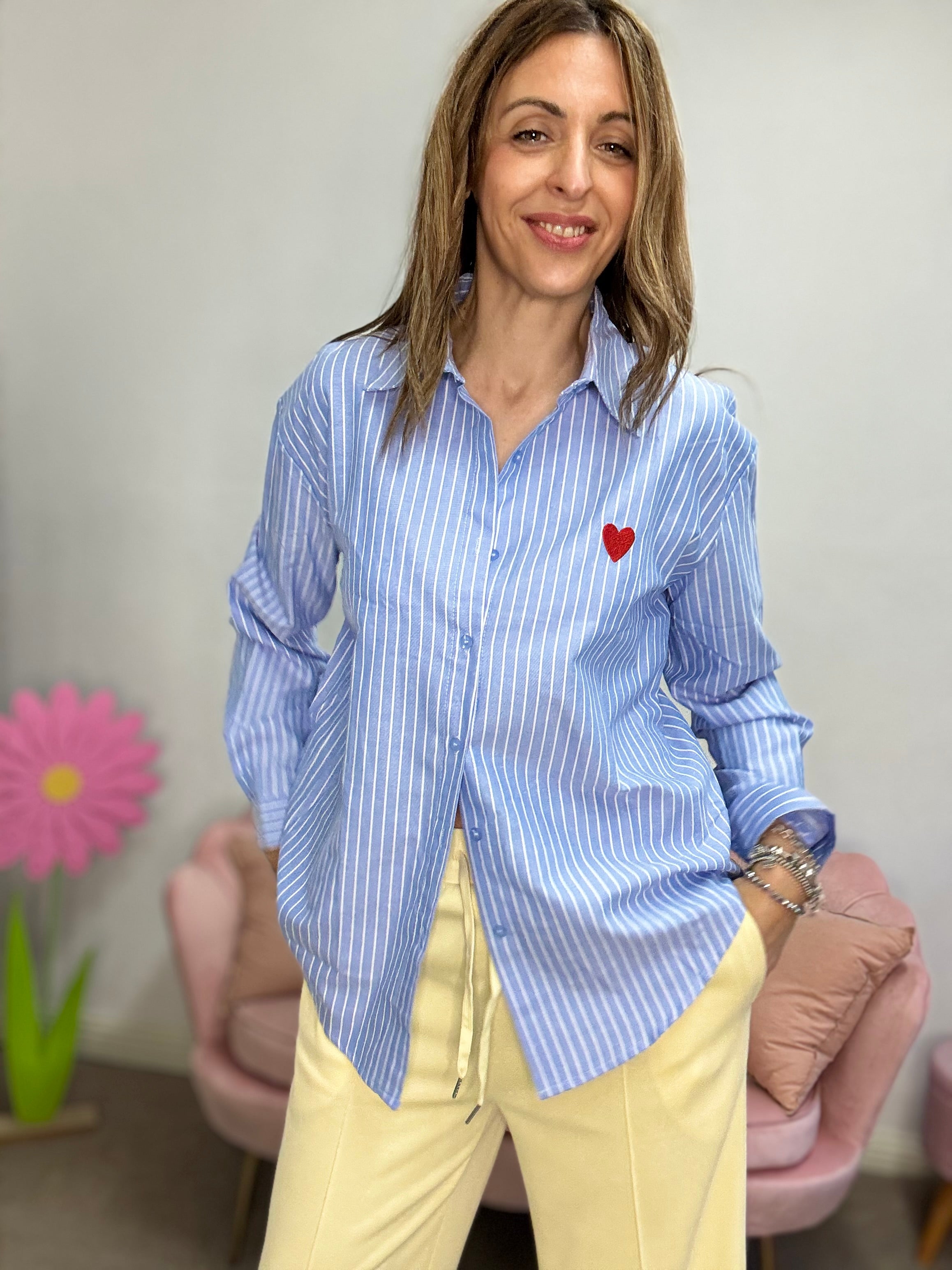 La camicia bastoncini e cuoricino