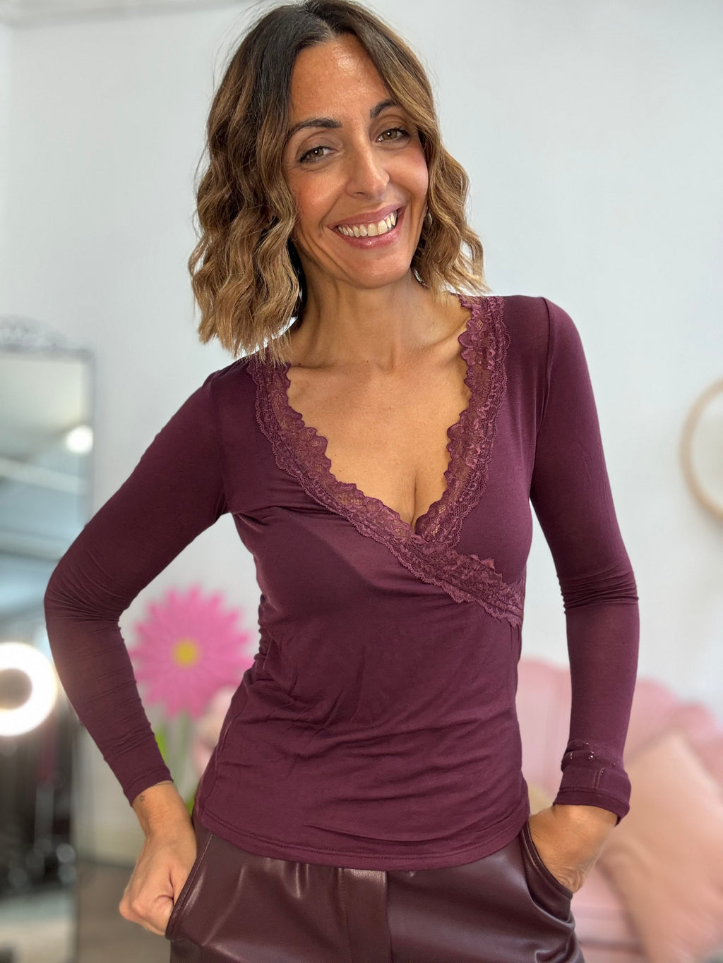 La Cachemiretta con lo scollo incrociato