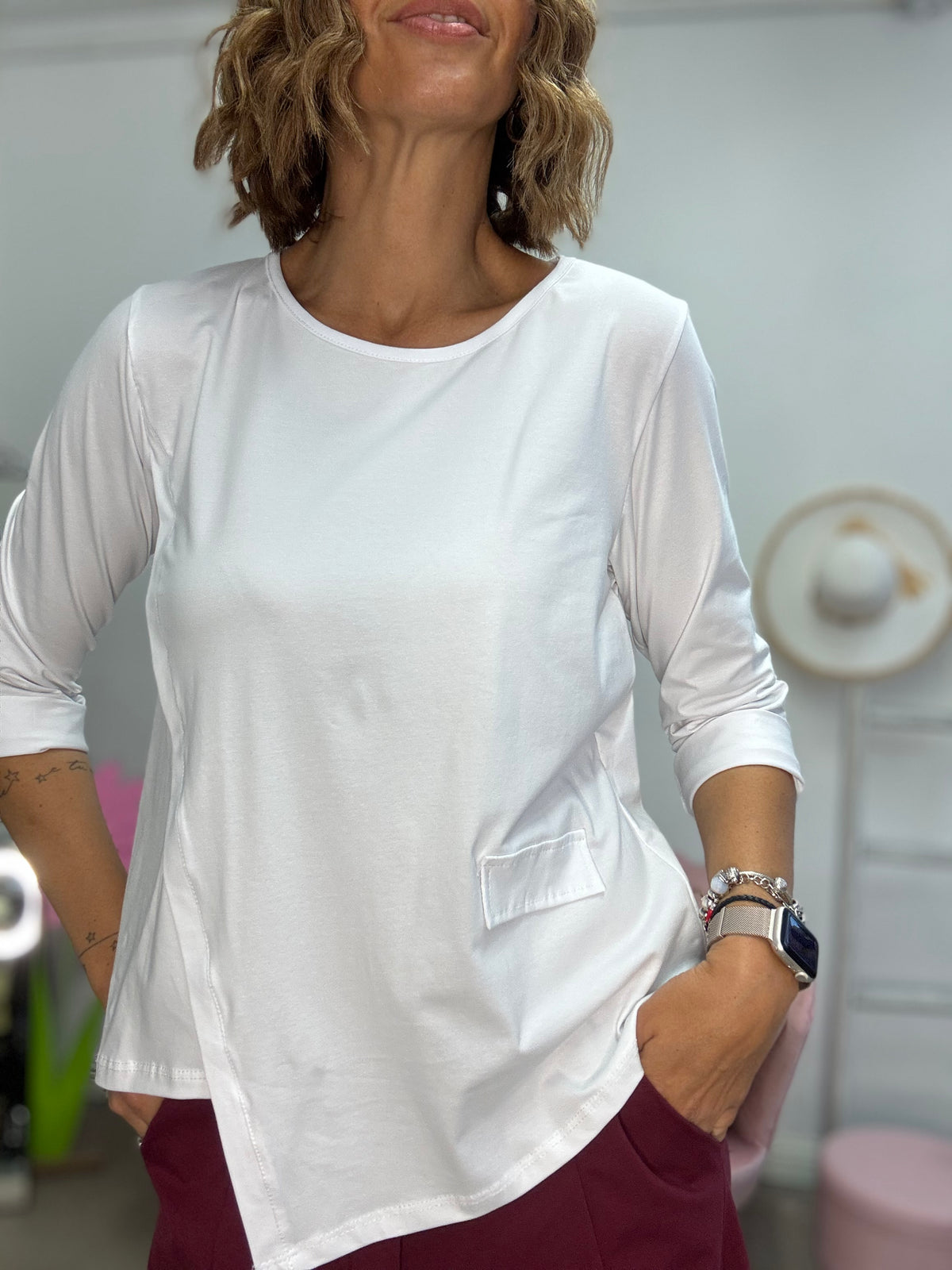 La t-shirt dal taglio irregolare