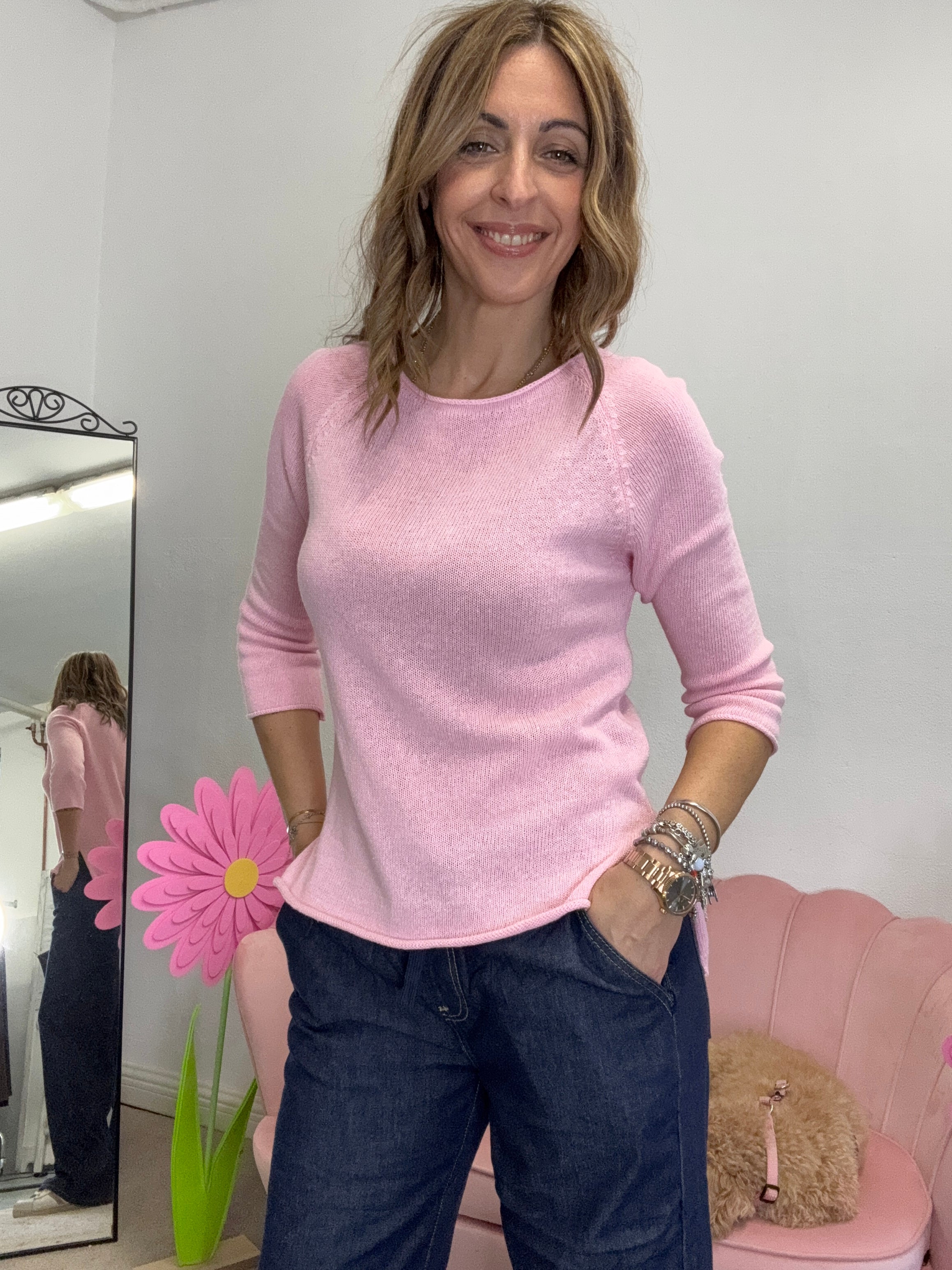 Il pull di cotone con gli spacchetti