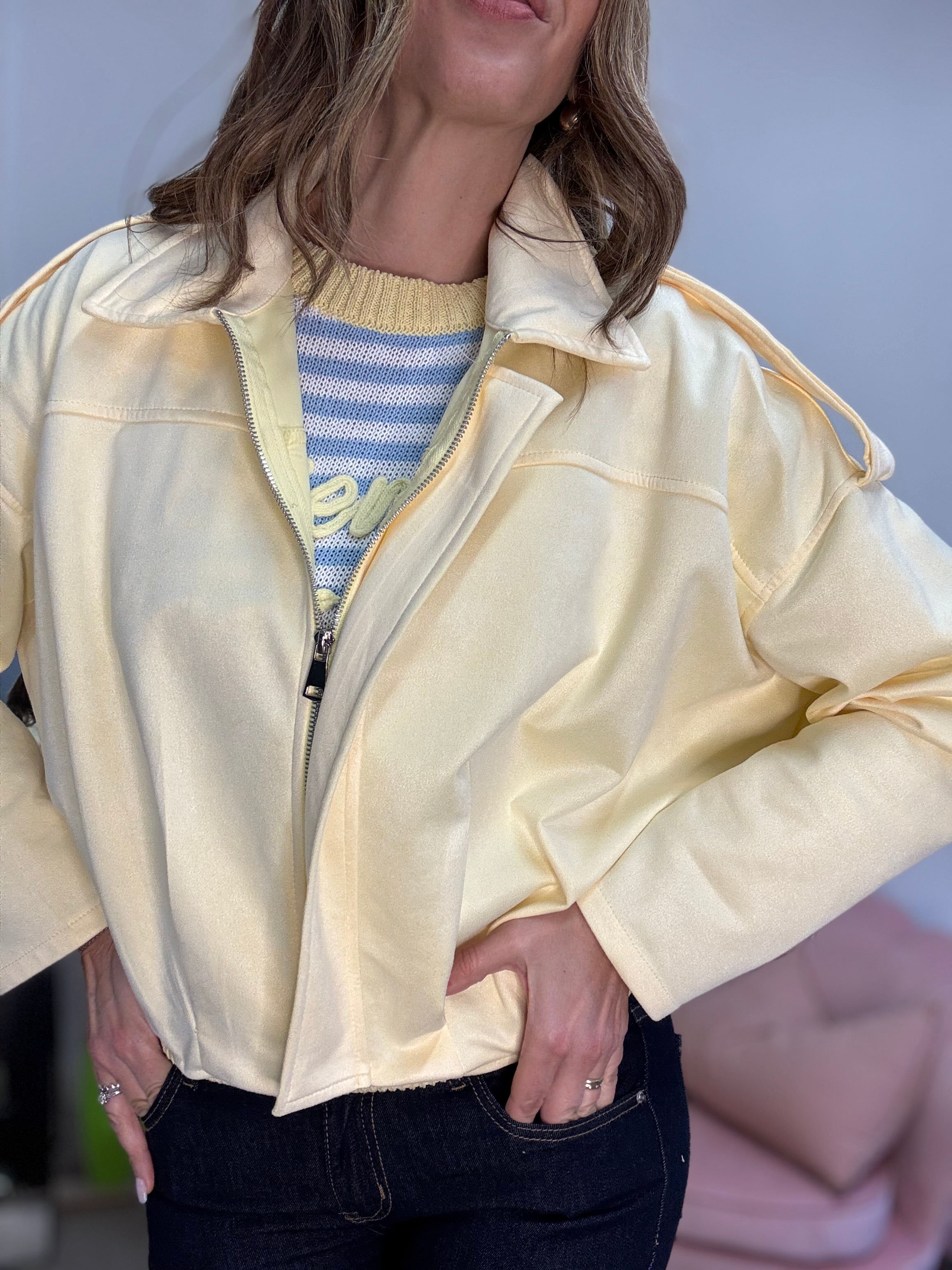 Il giubbino alcantara con la zip