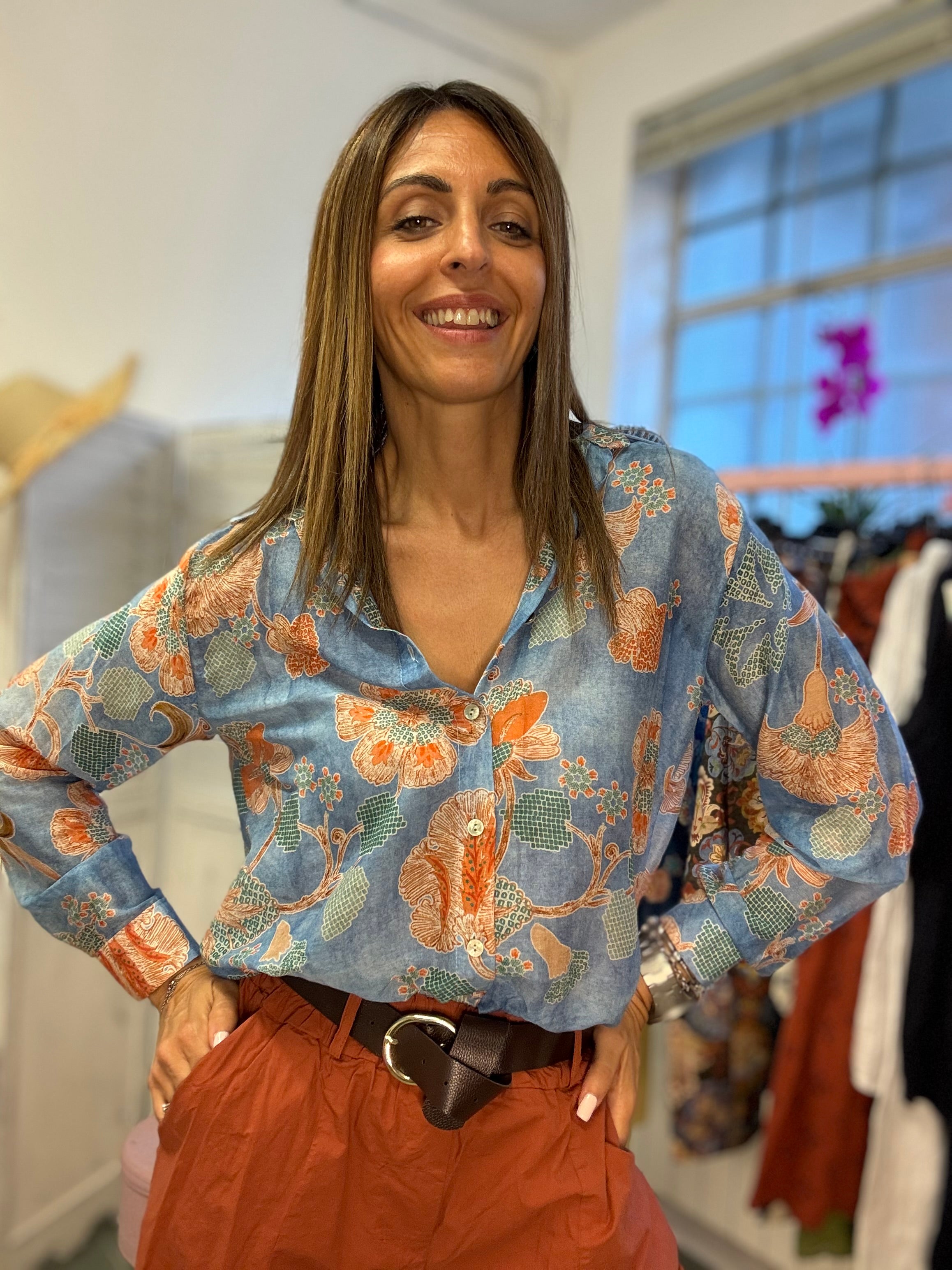 La camicia festosa