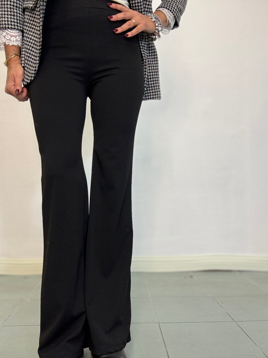 Pantalone zampetta Manu con l’elastico