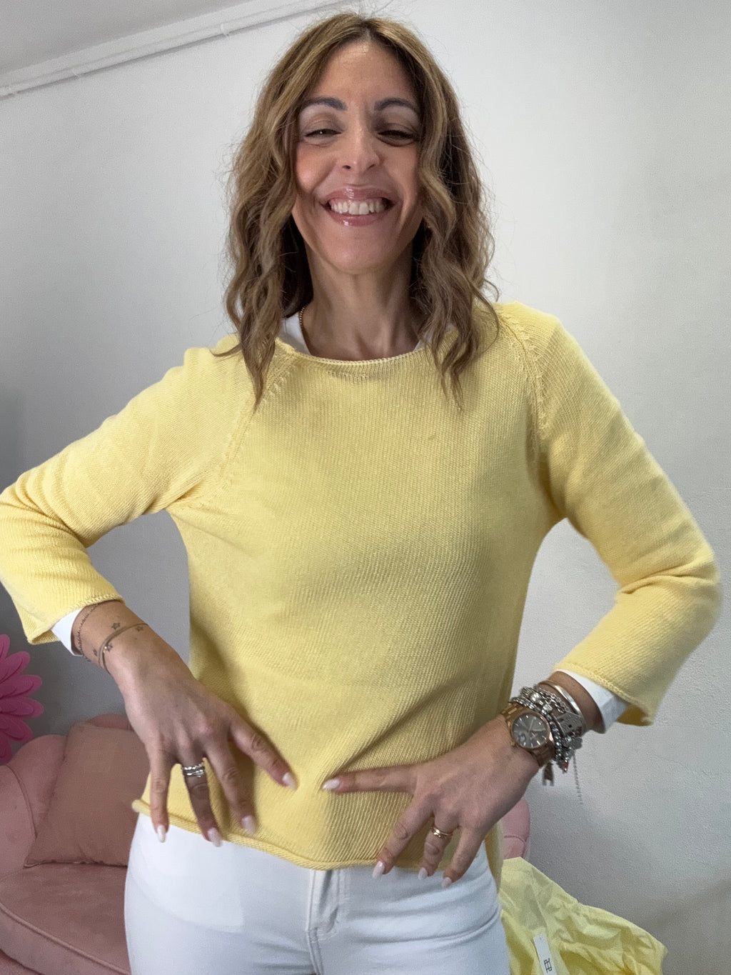 Il pull di cotone con gli spacchetti