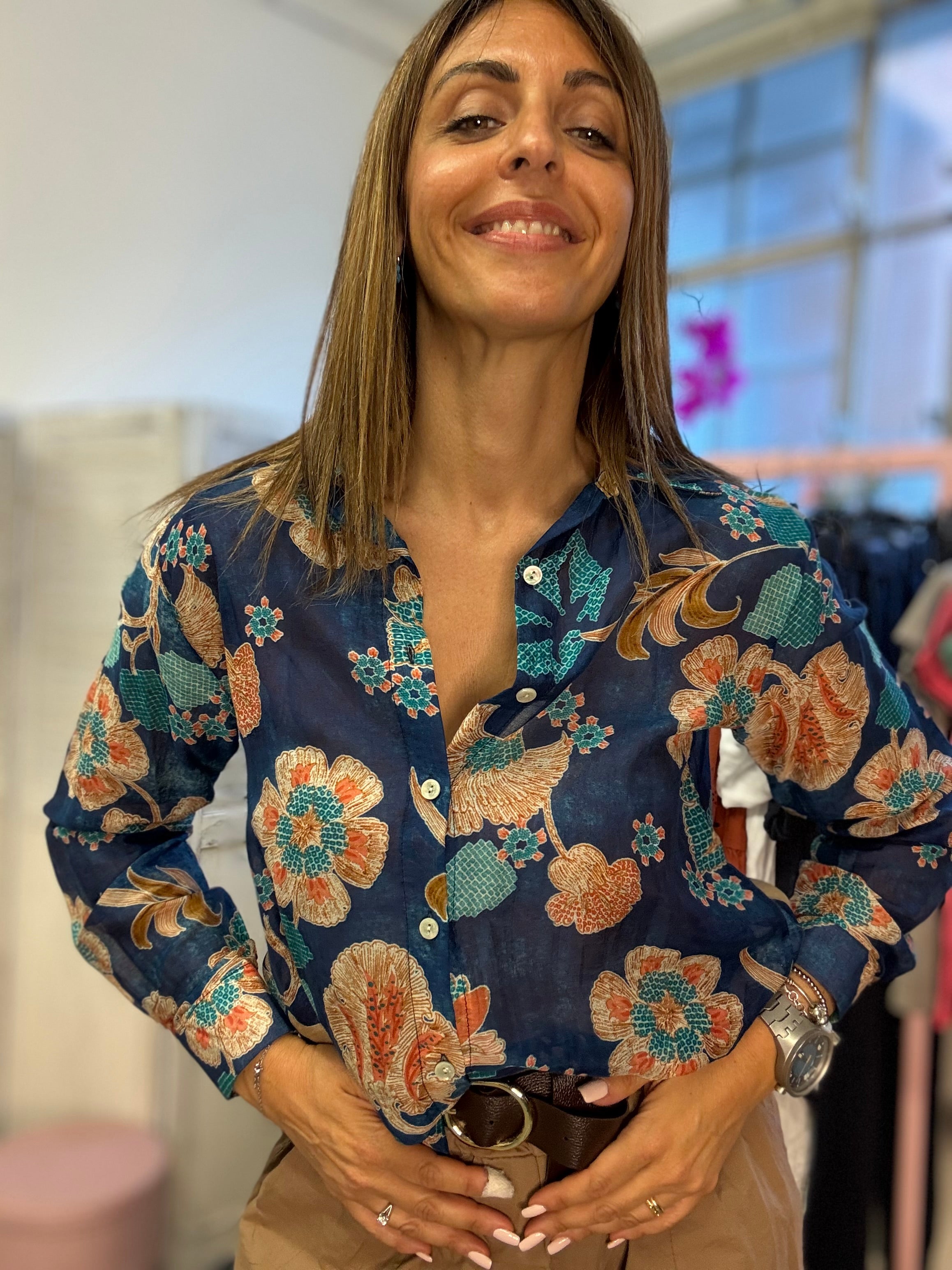 La camicia festosa