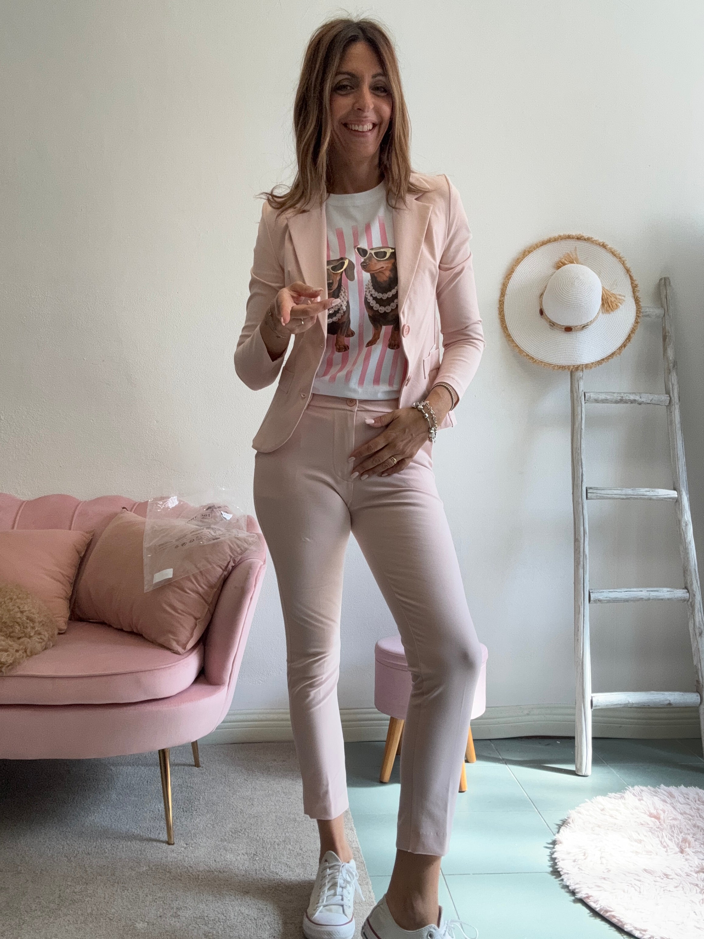 OUTFIT 4