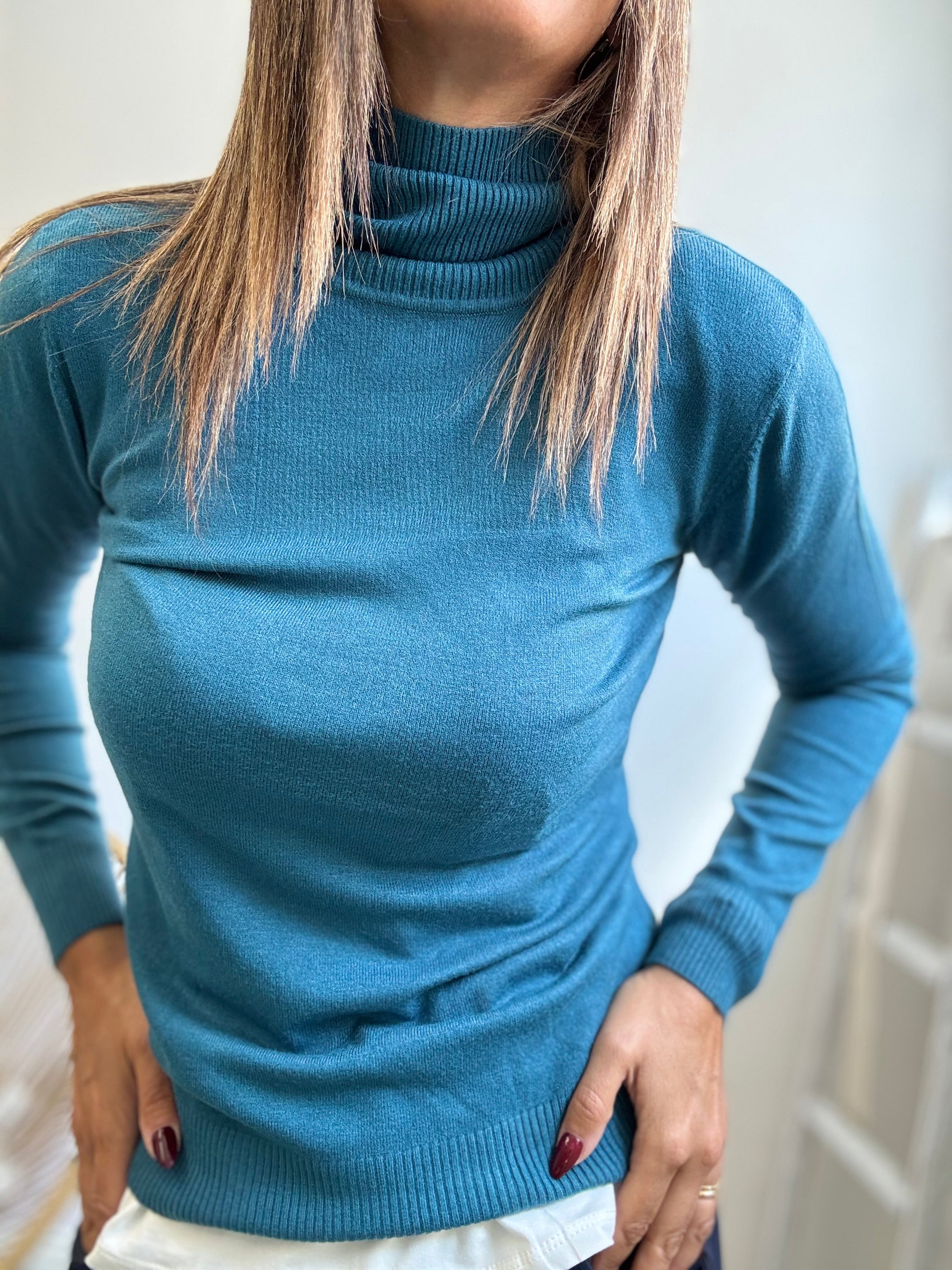 Il dolcevita leggero basico ( in 15 colori )