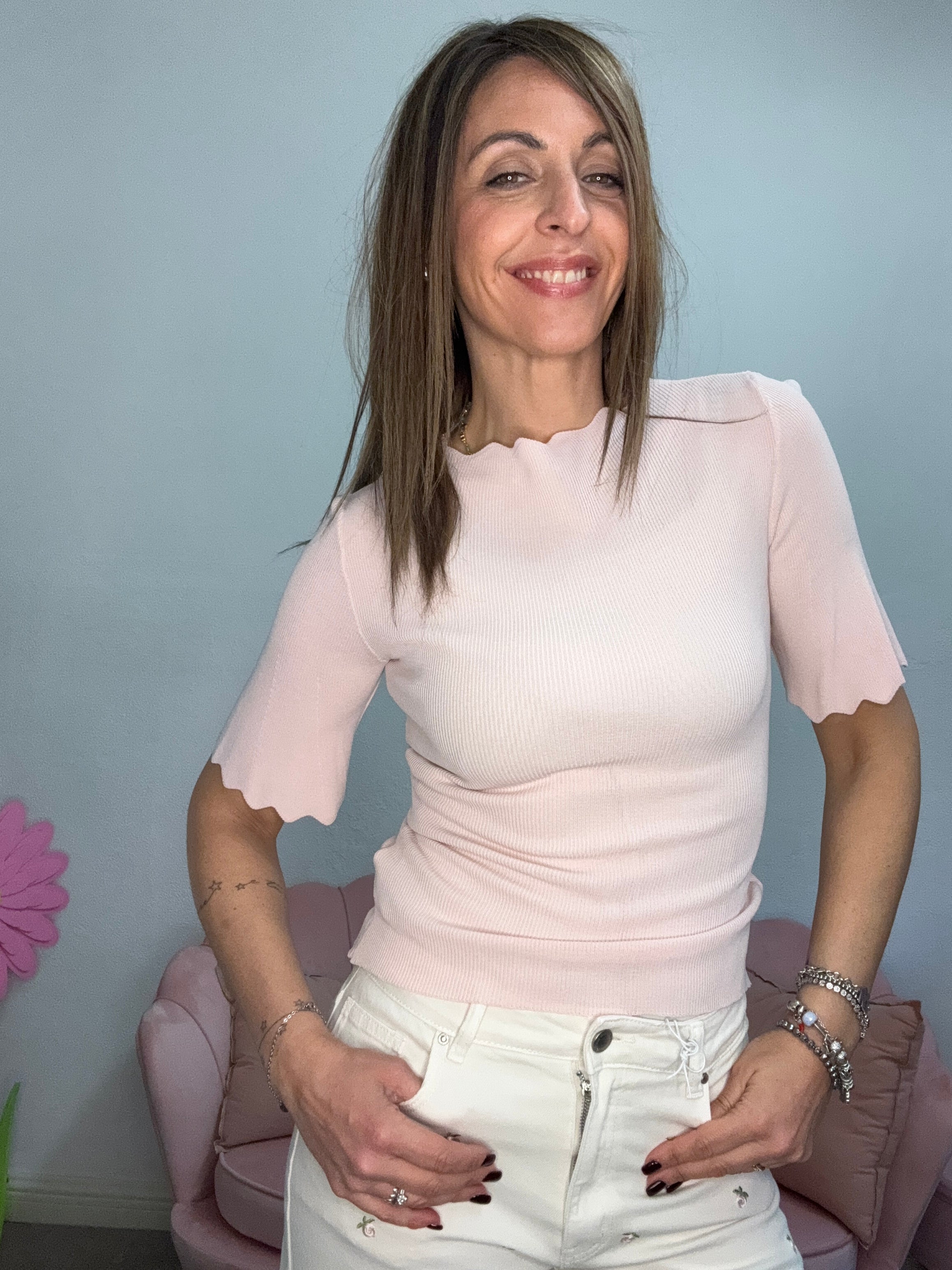 La maglia ondulata a costine manica corta