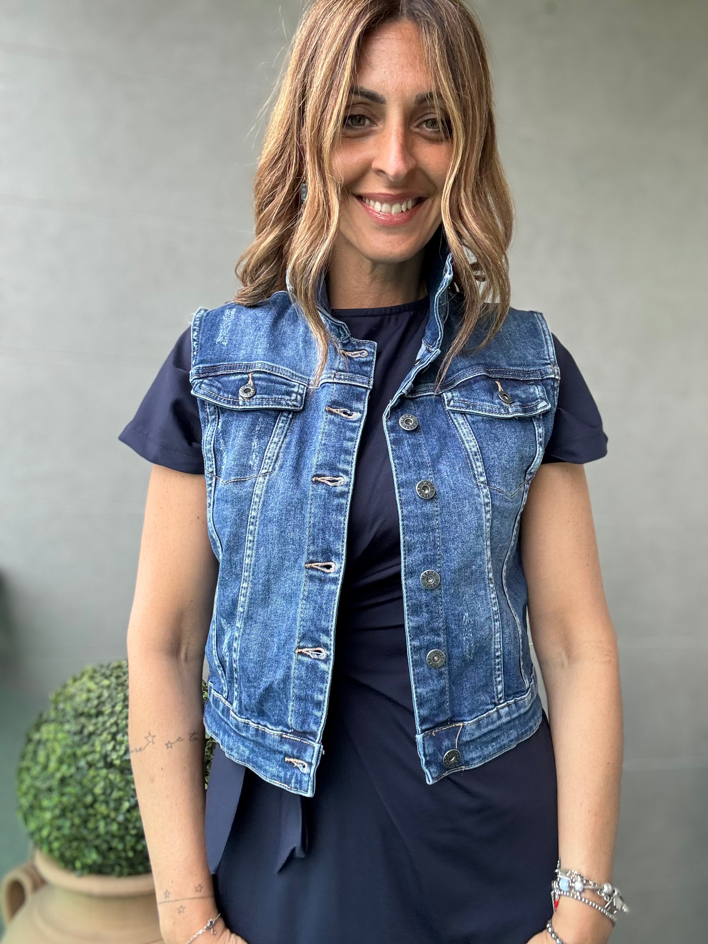 Il gilet di jeans