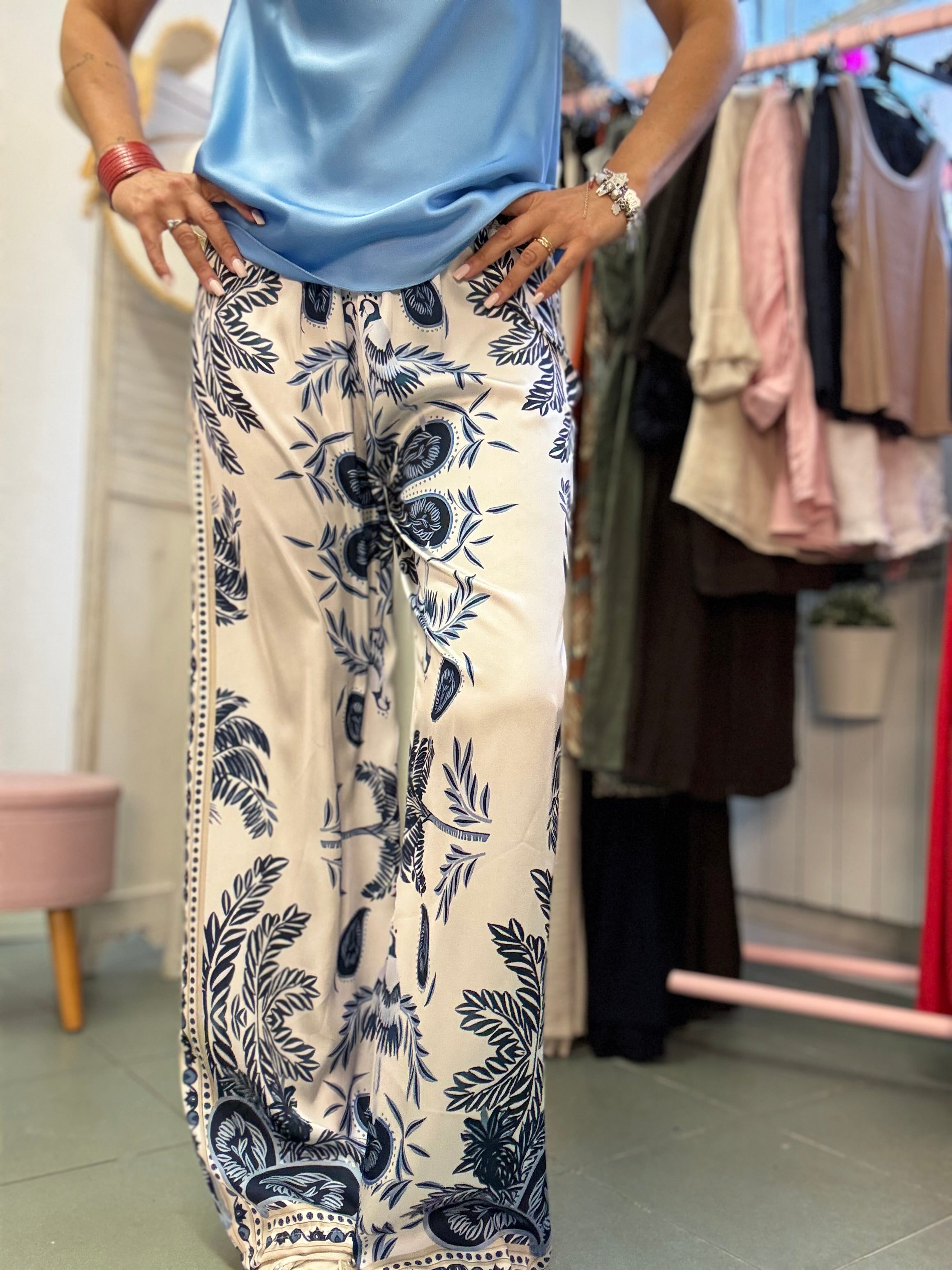 Il pantalone raso Oreste