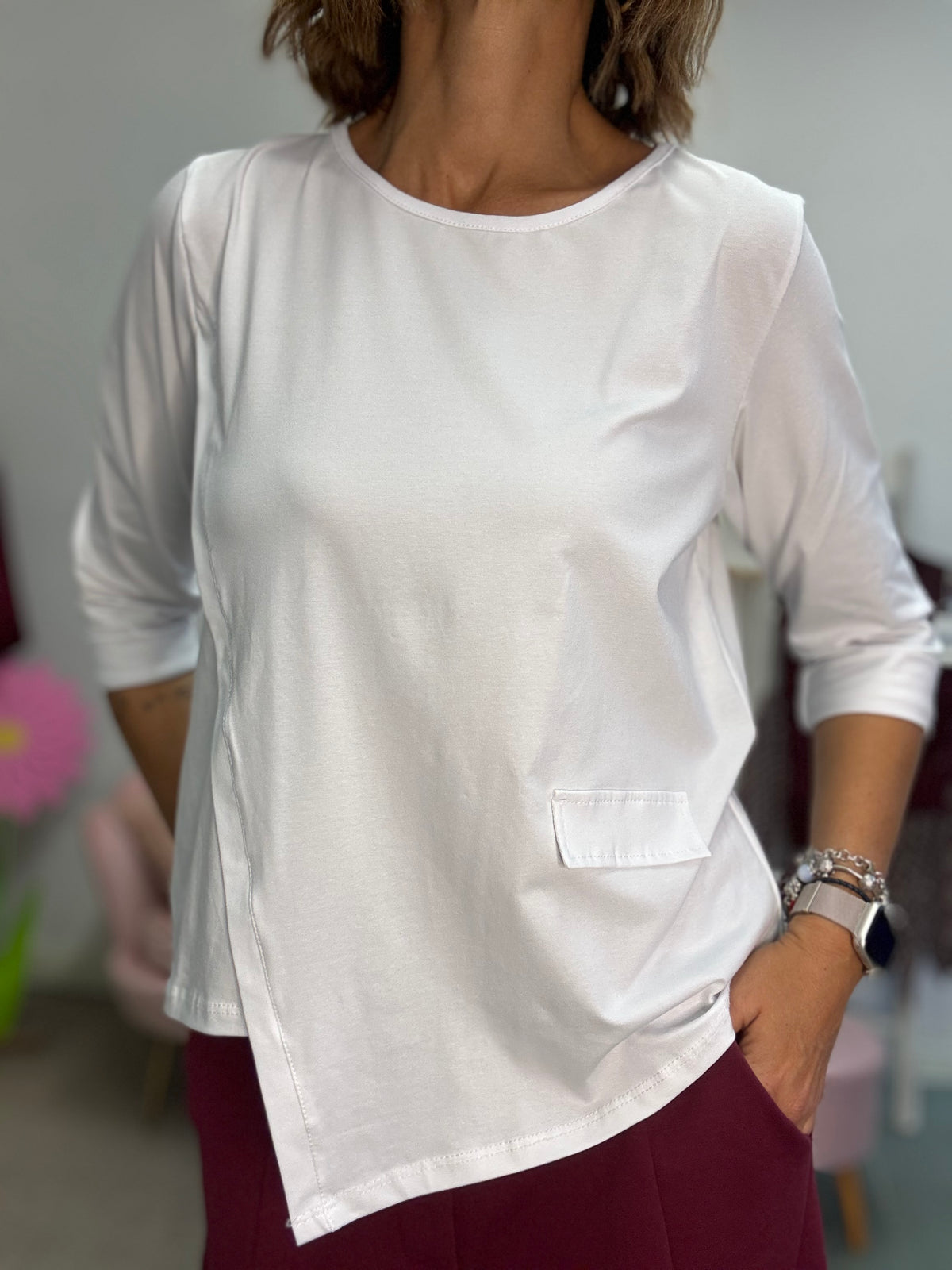 La t-shirt dal taglio irregolare